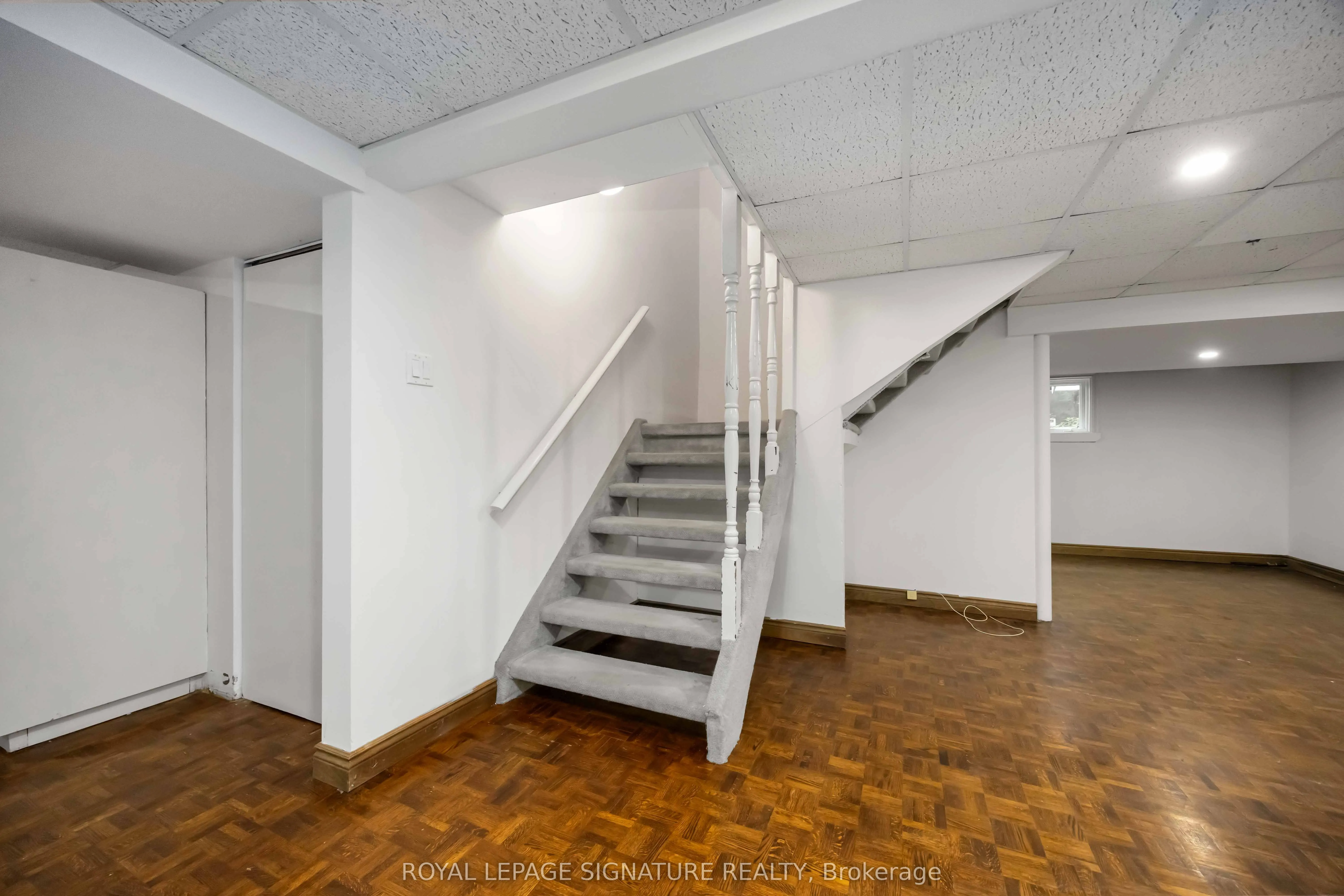 25 Harlington Road