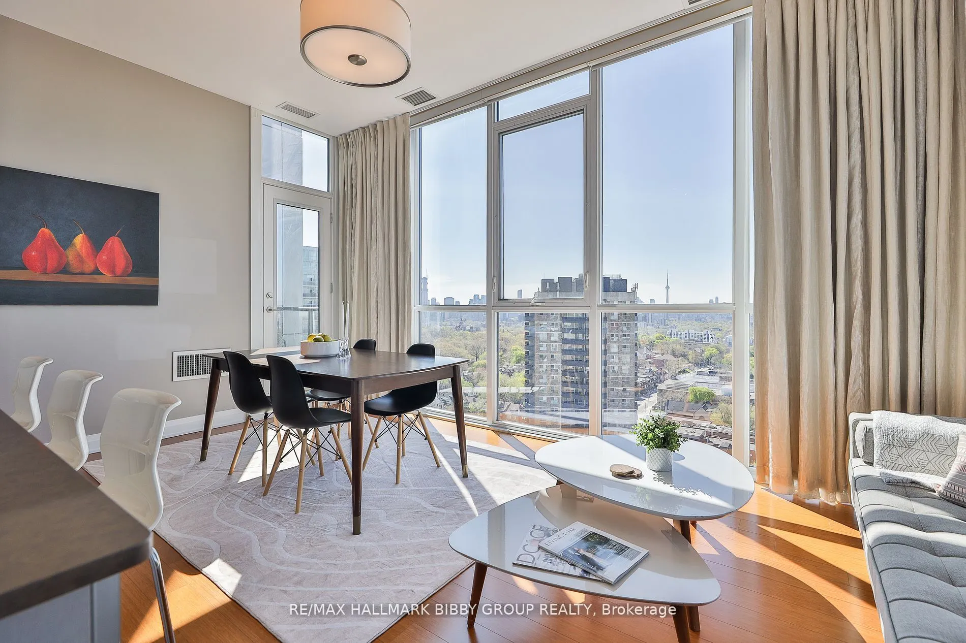 530 St Clair Avenue W, #PH06