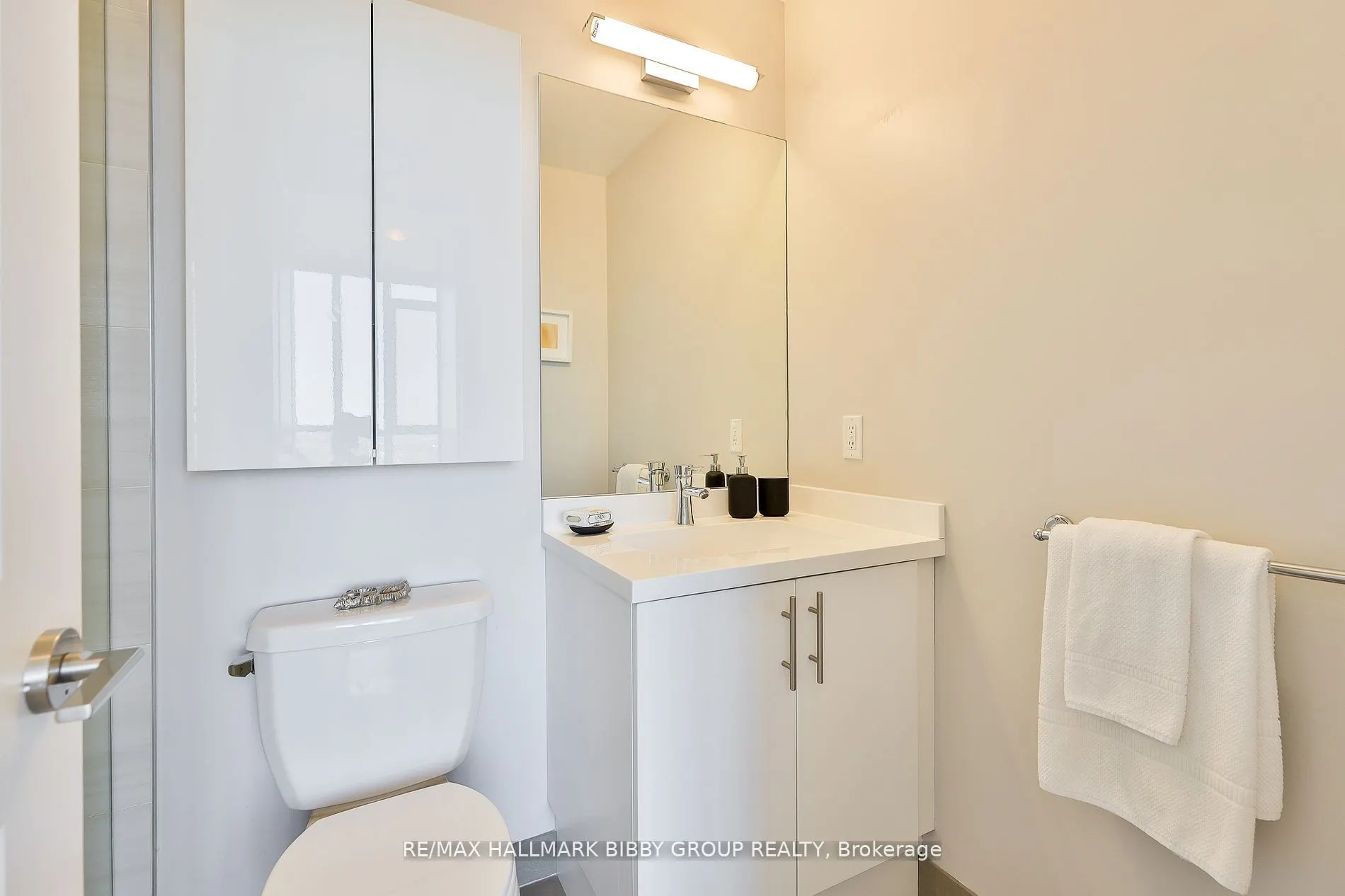 530 St Clair Avenue W, #PH06