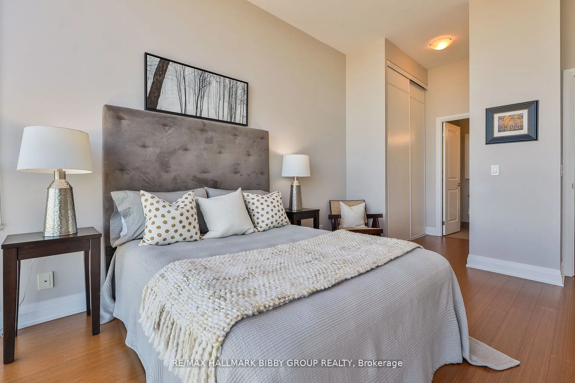 530 St Clair Avenue W, #PH06
