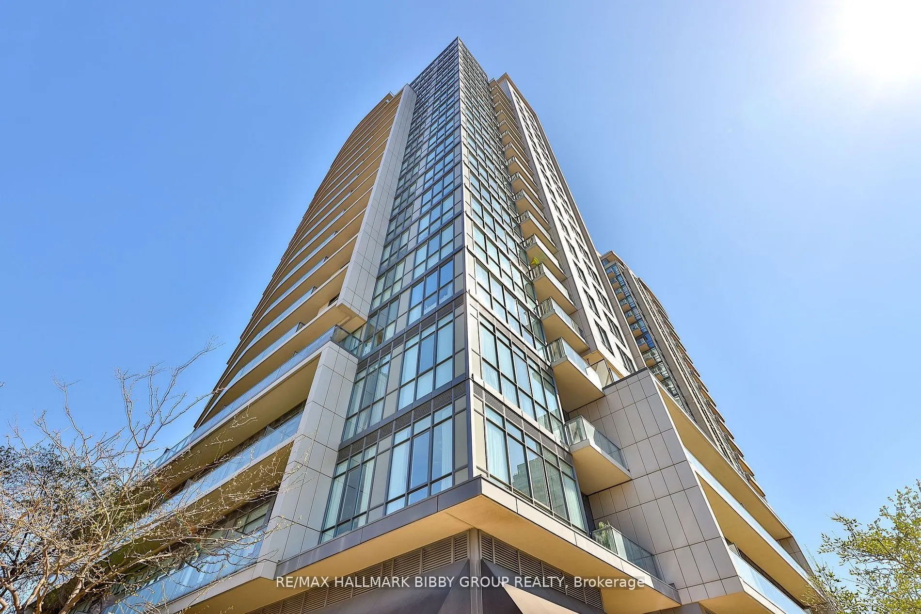 530 St Clair Avenue W, #PH06