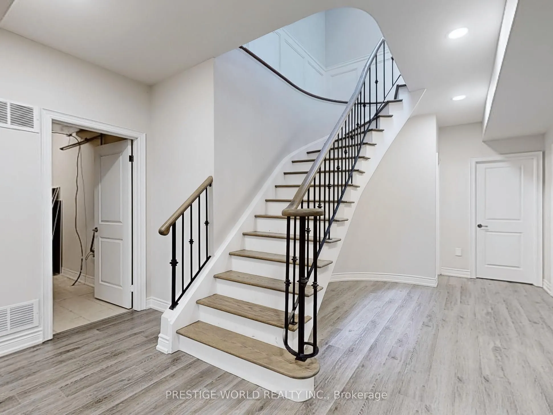 6 Blaine Drive