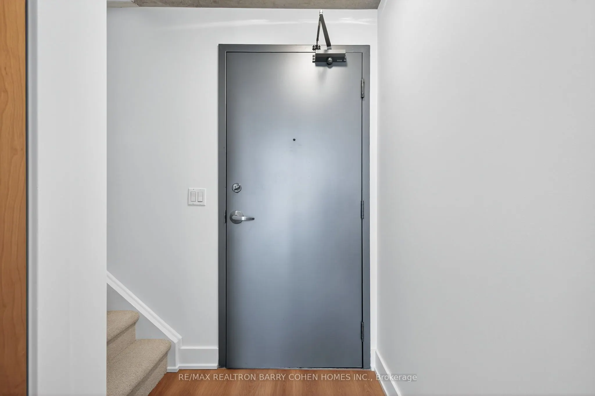 255 Richmond Street E, #814