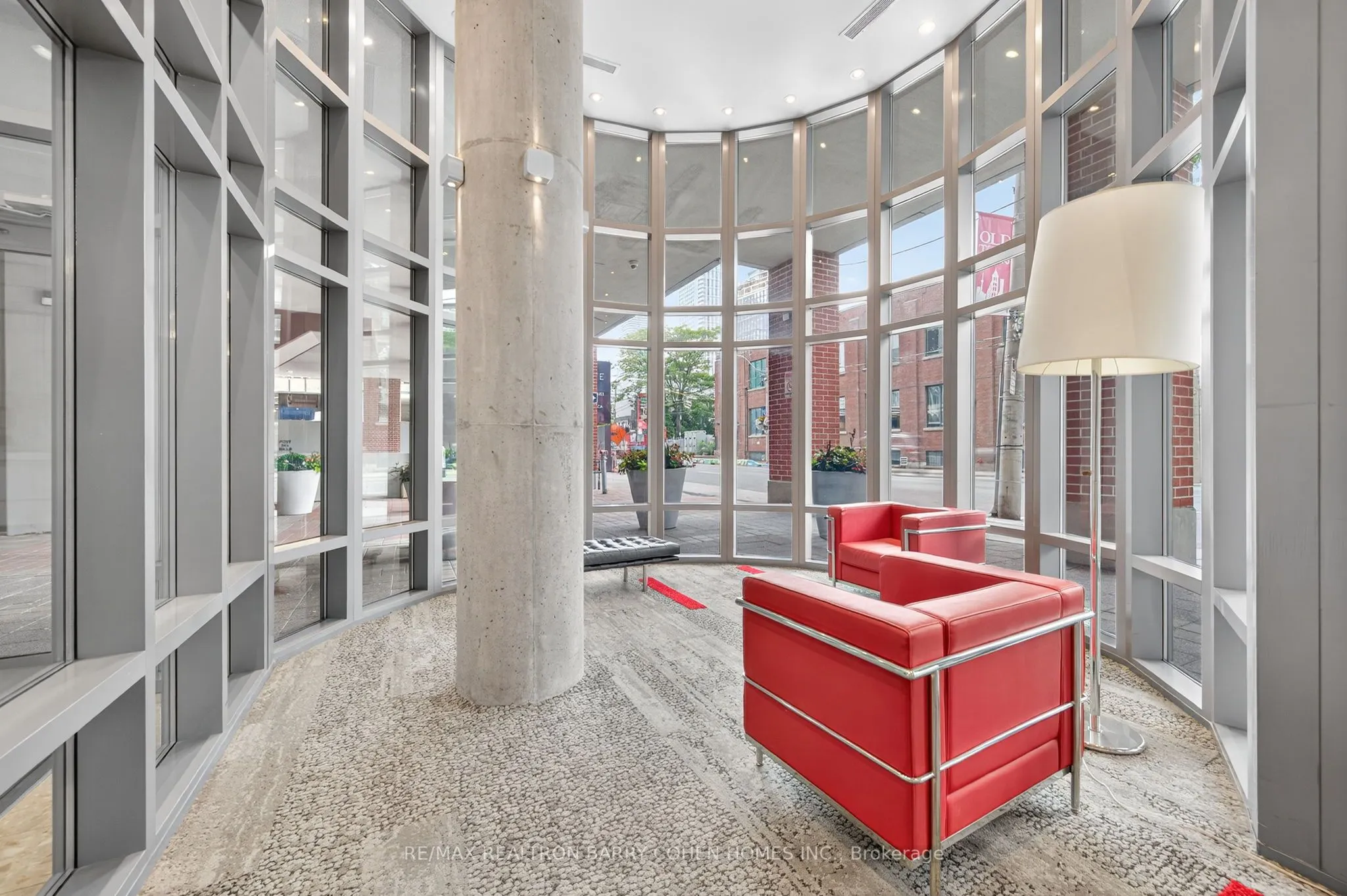 255 Richmond Street E, #814