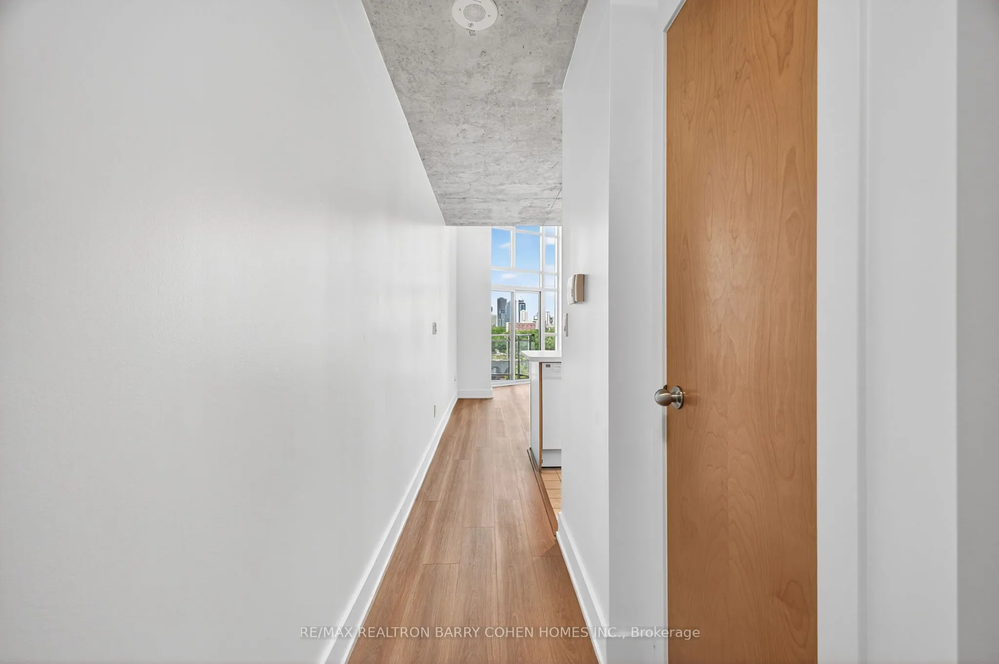 255 Richmond Street E, #814