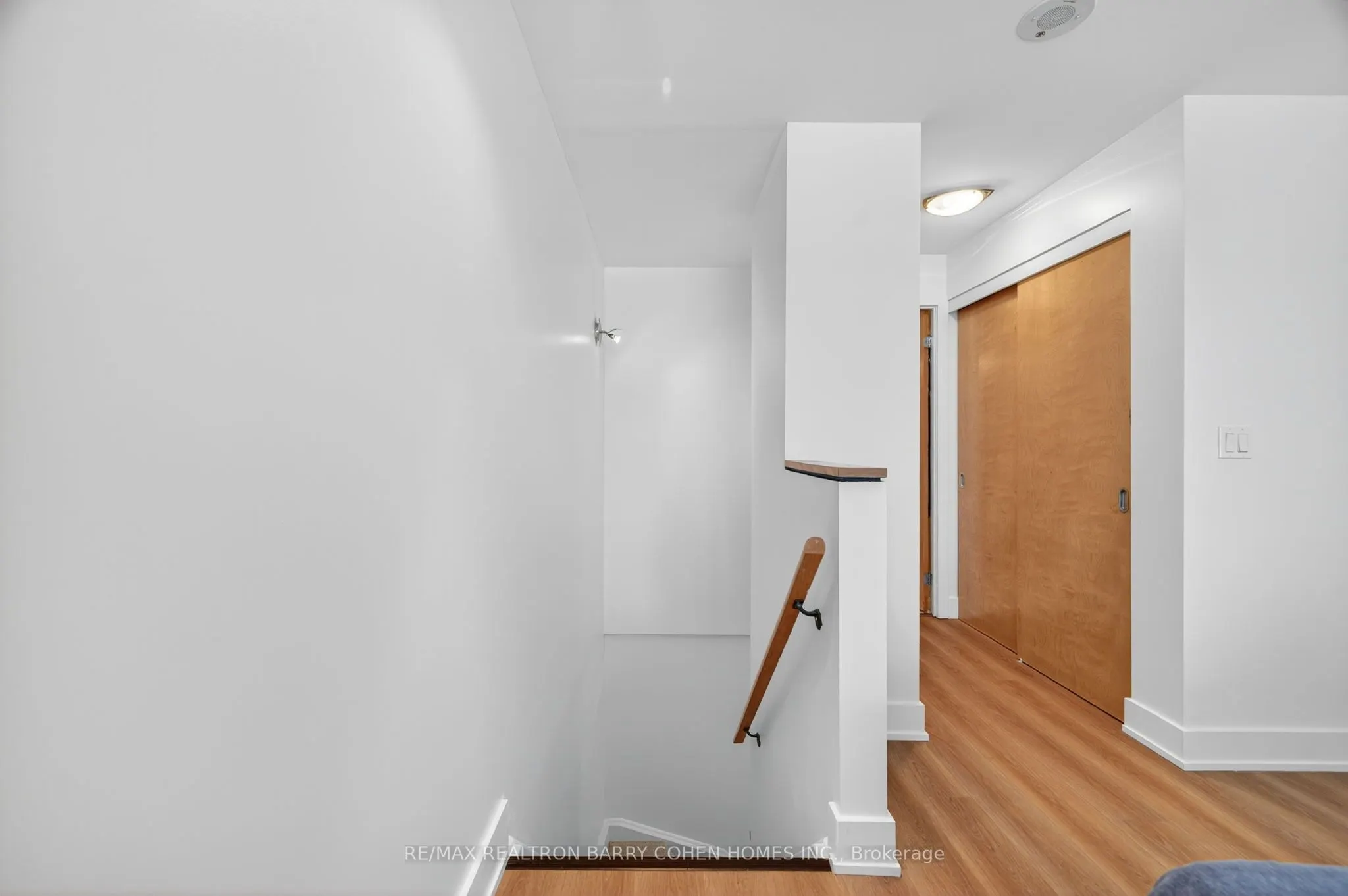 255 Richmond Street E, #814