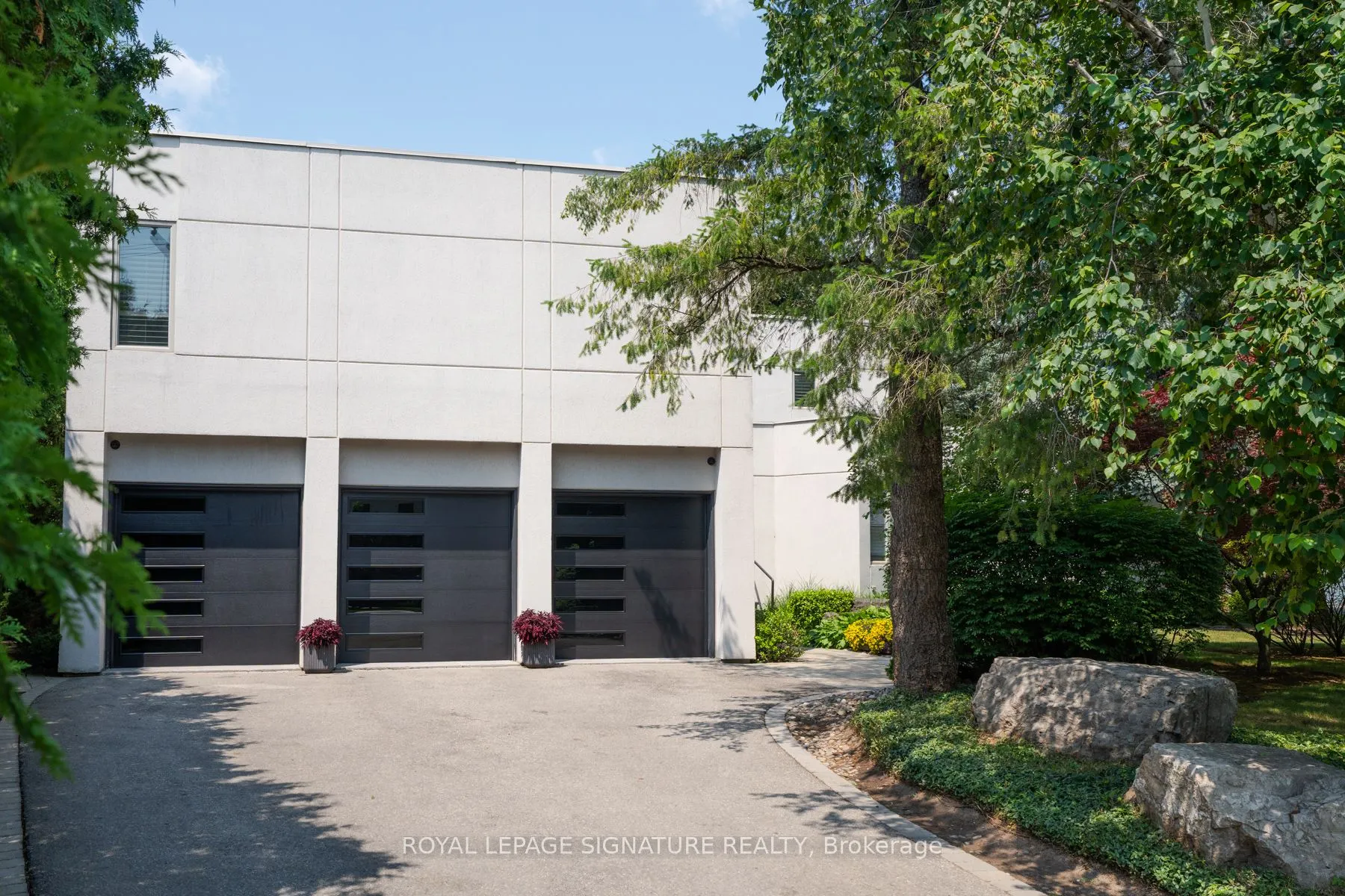 8 Harrison Road