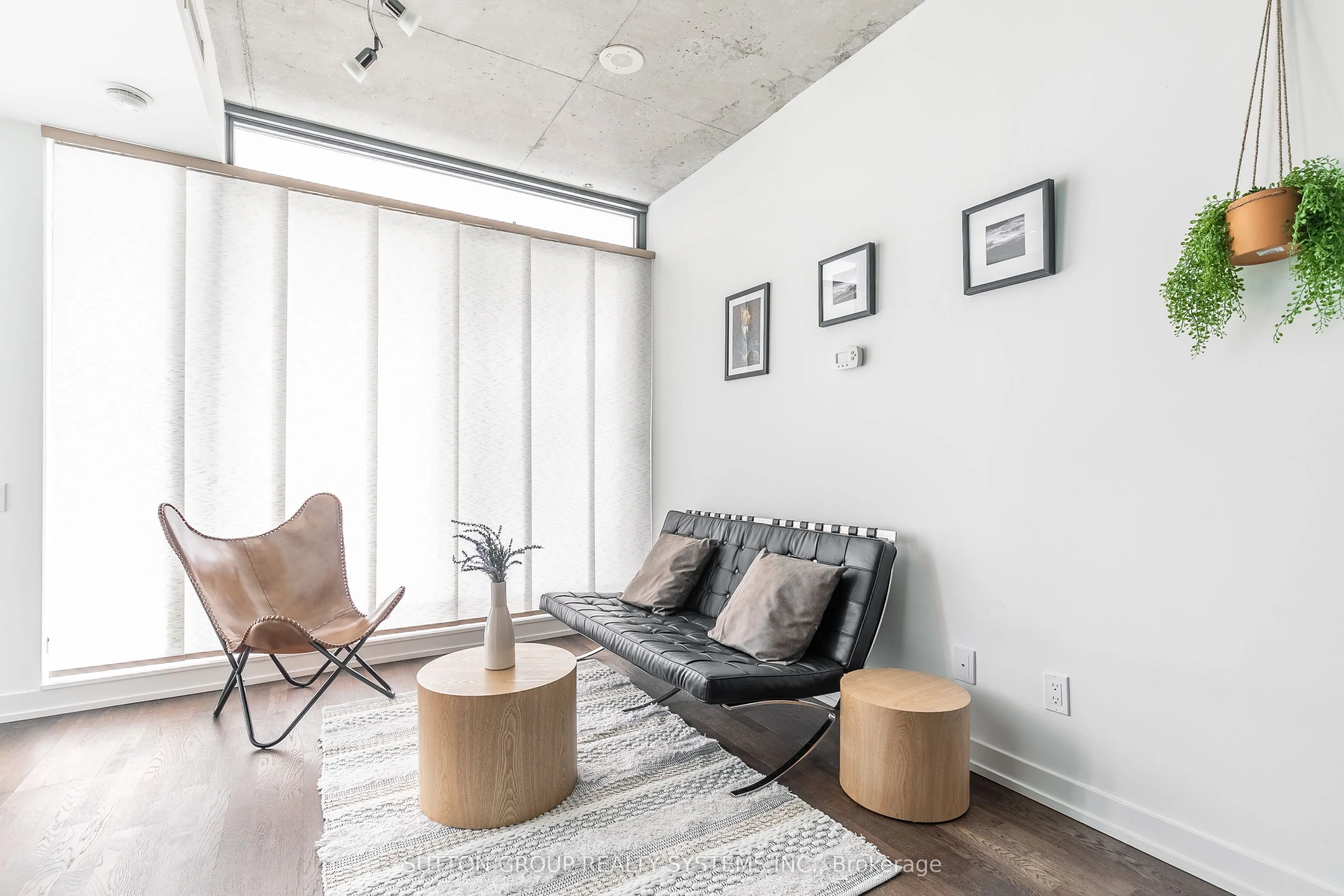 461 Adelaide Street W, #535