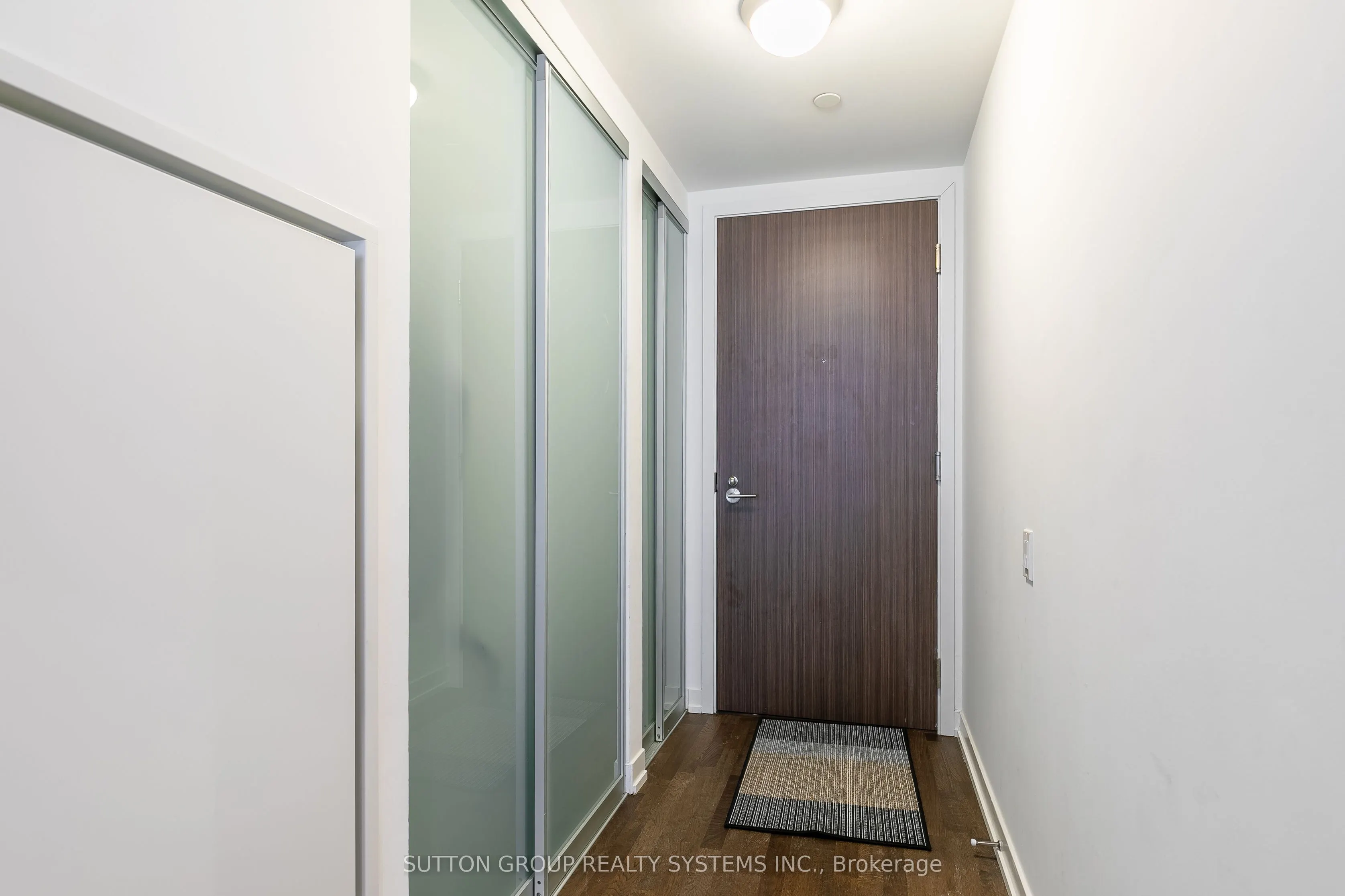 461 Adelaide Street W, #535