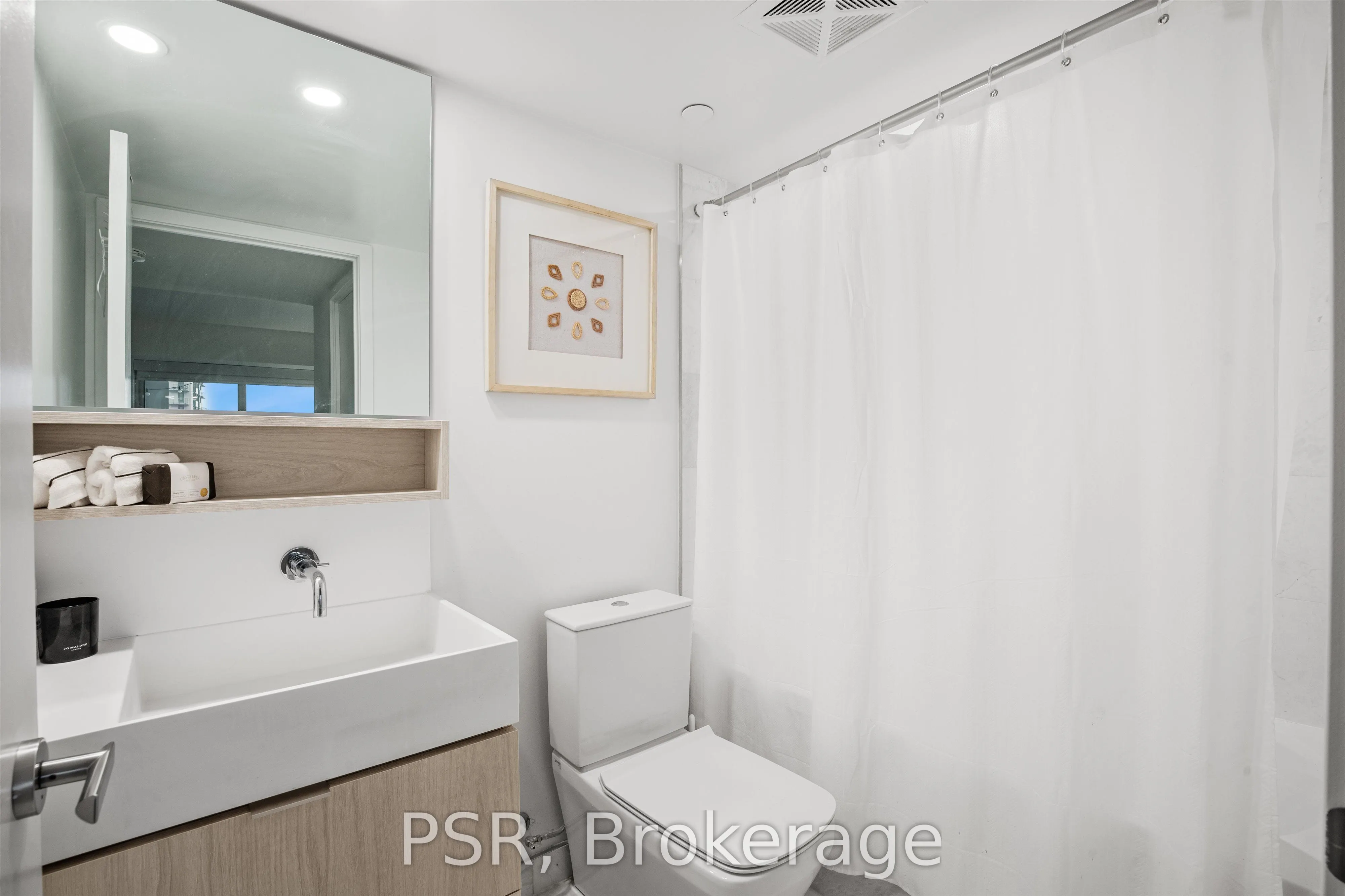 5 Soudan Avenue, #716
