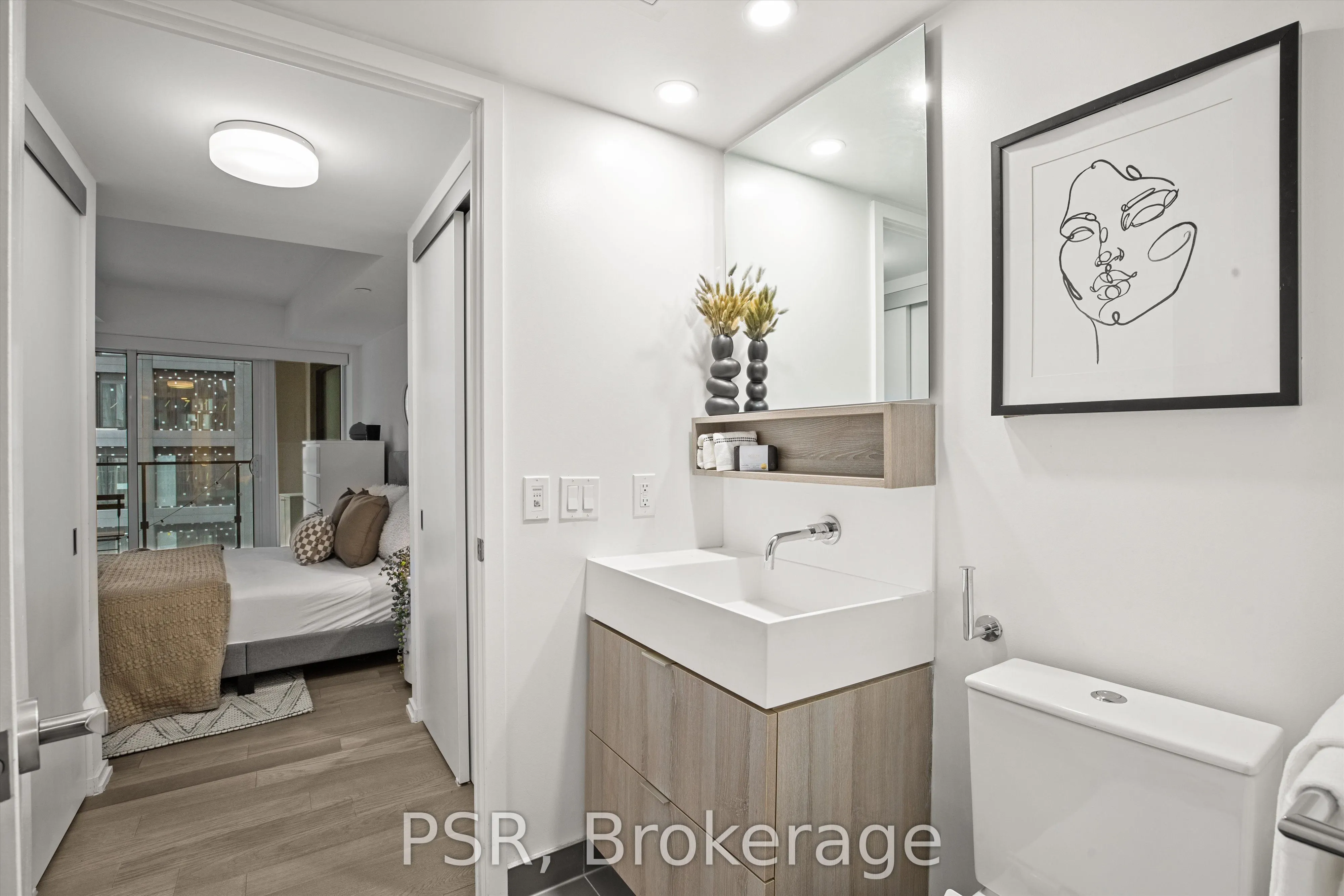 5 Soudan Avenue, #716