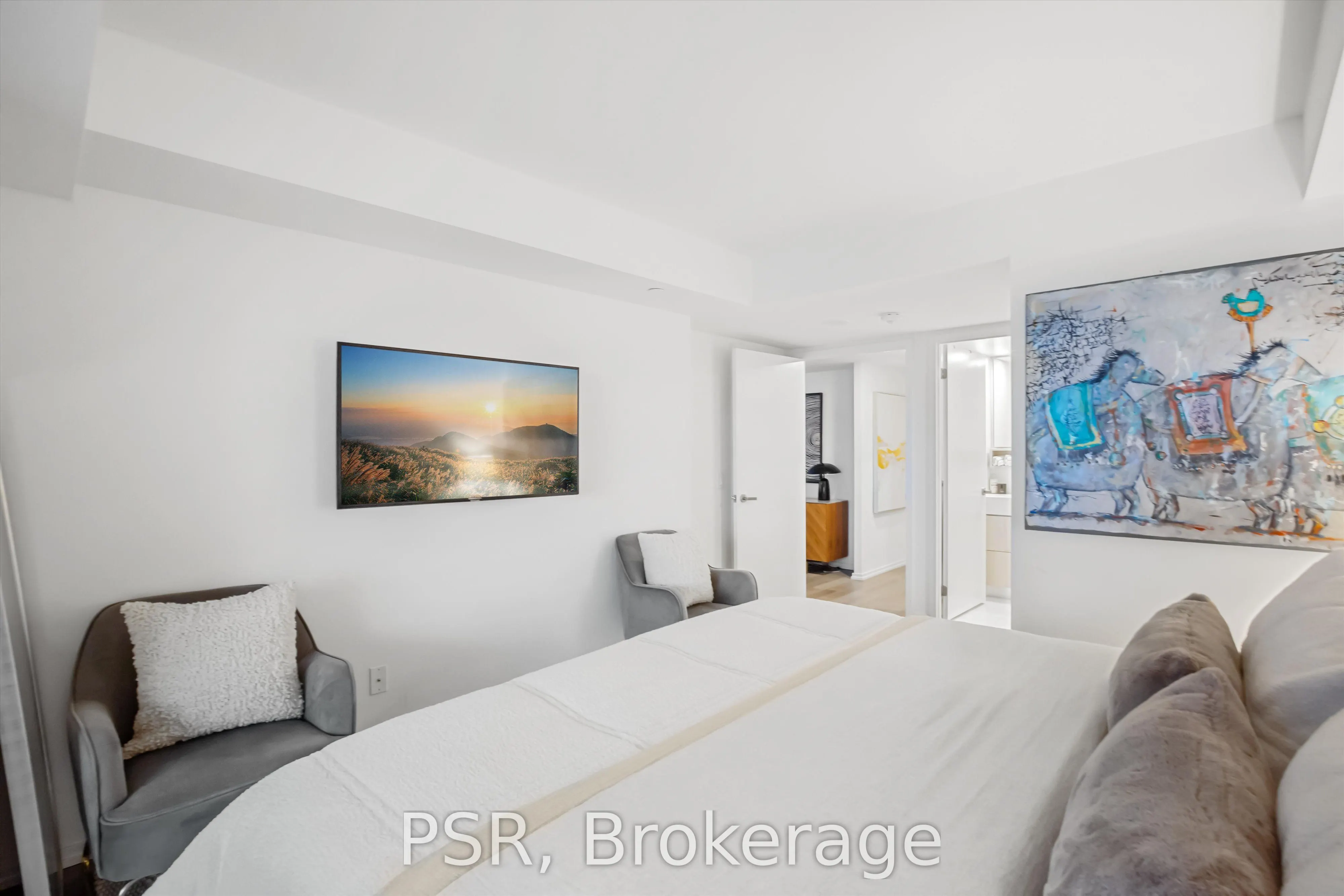 5 Soudan Avenue, #716