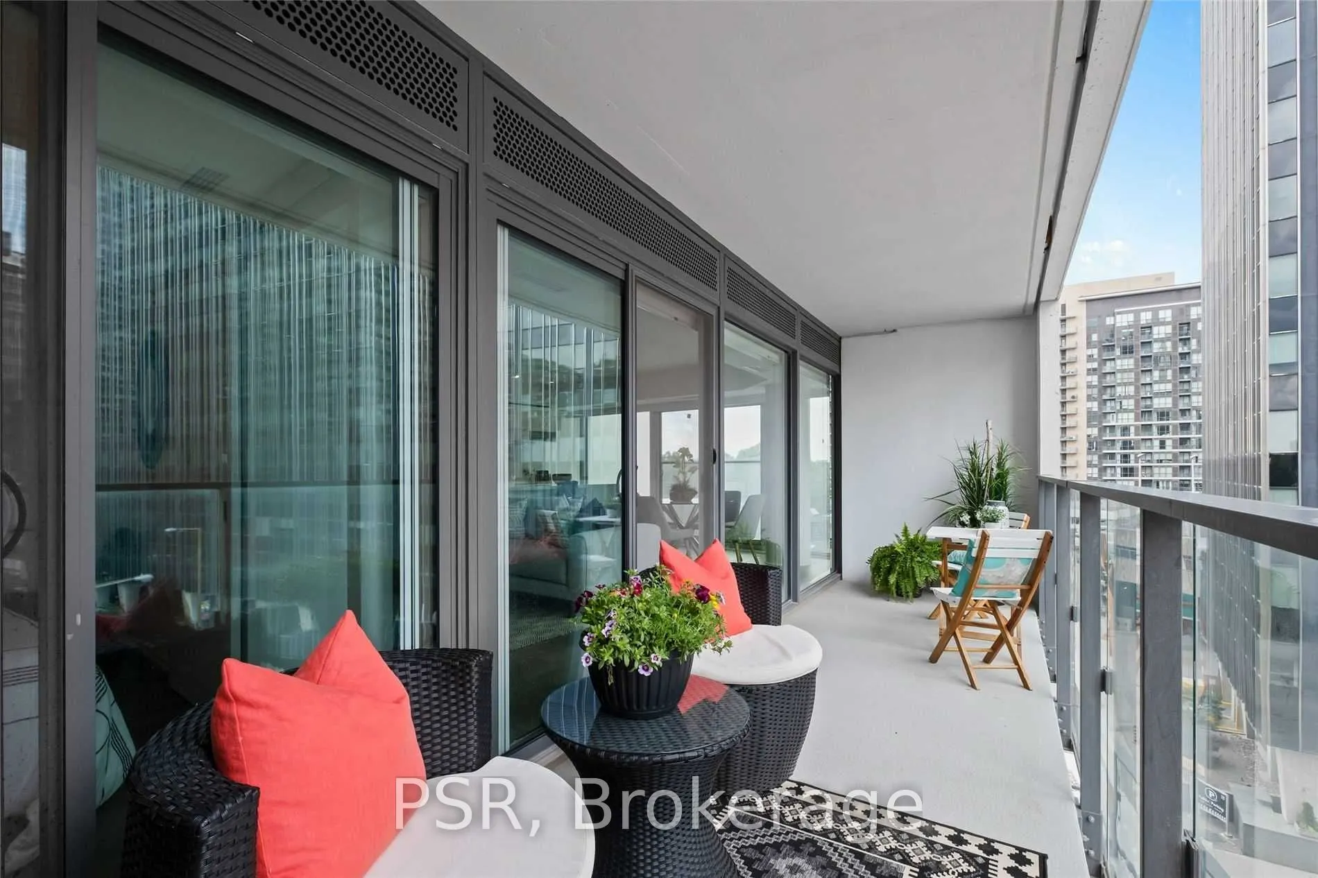 5 Soudan Avenue, #716