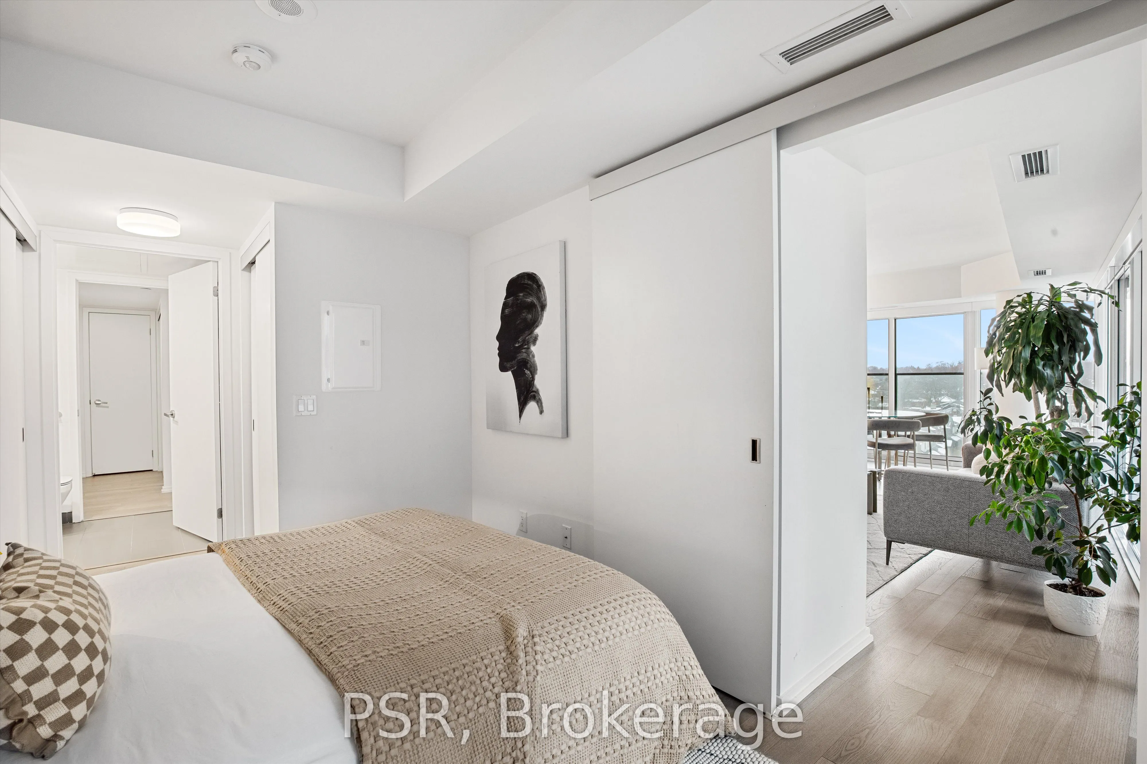 5 Soudan Avenue, #716