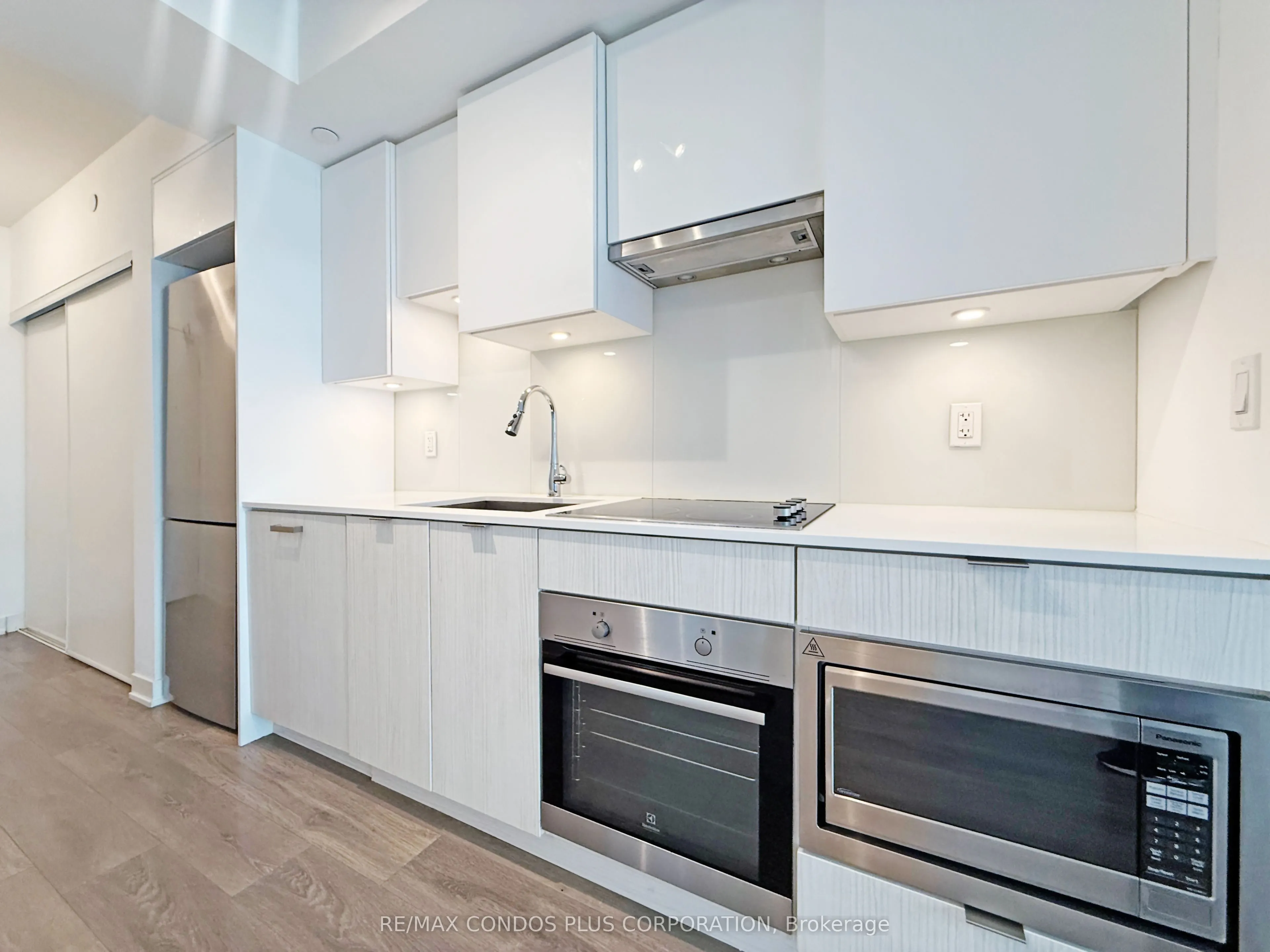 99 Broadway Avenue, #3506