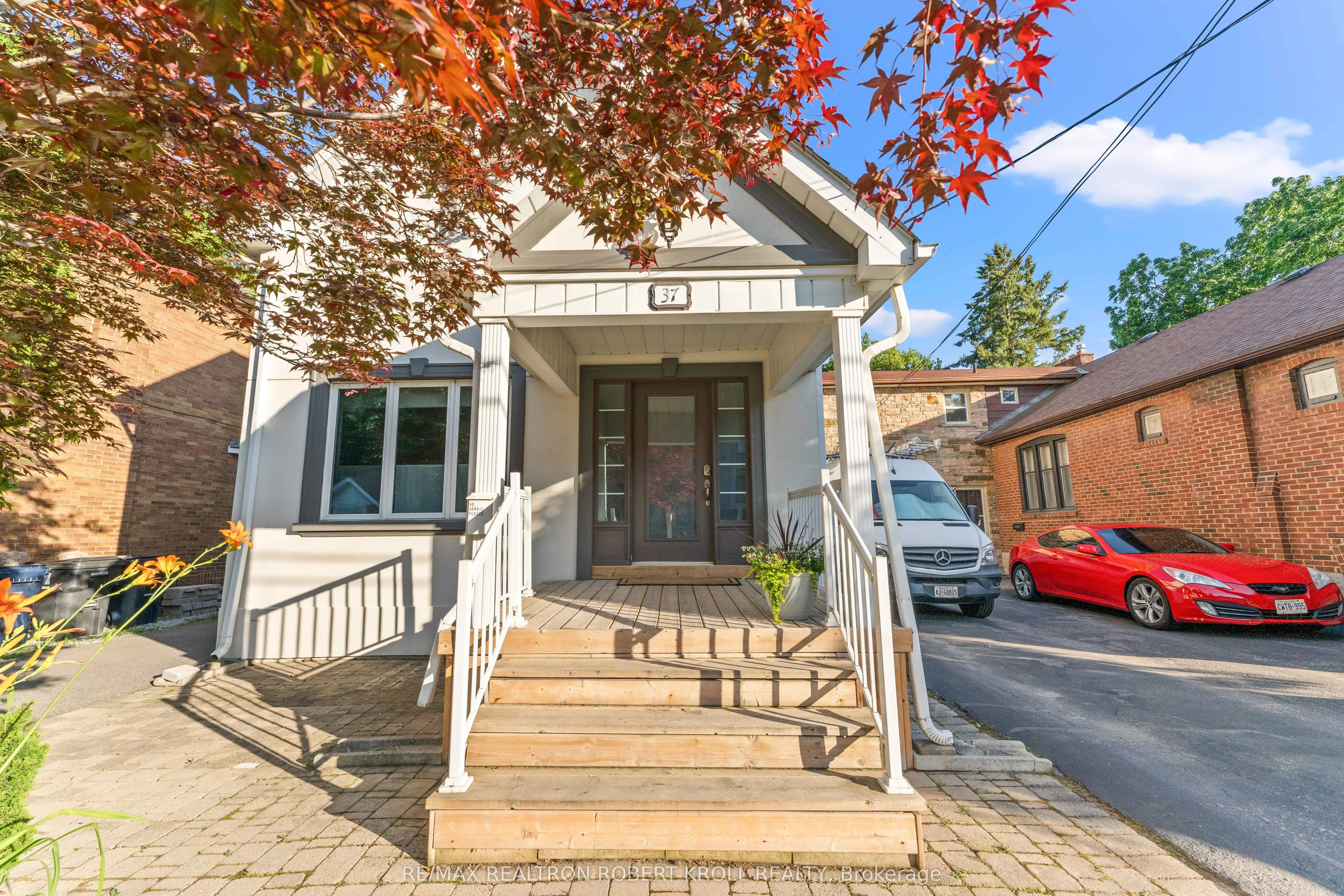 37 Johnston Avenue