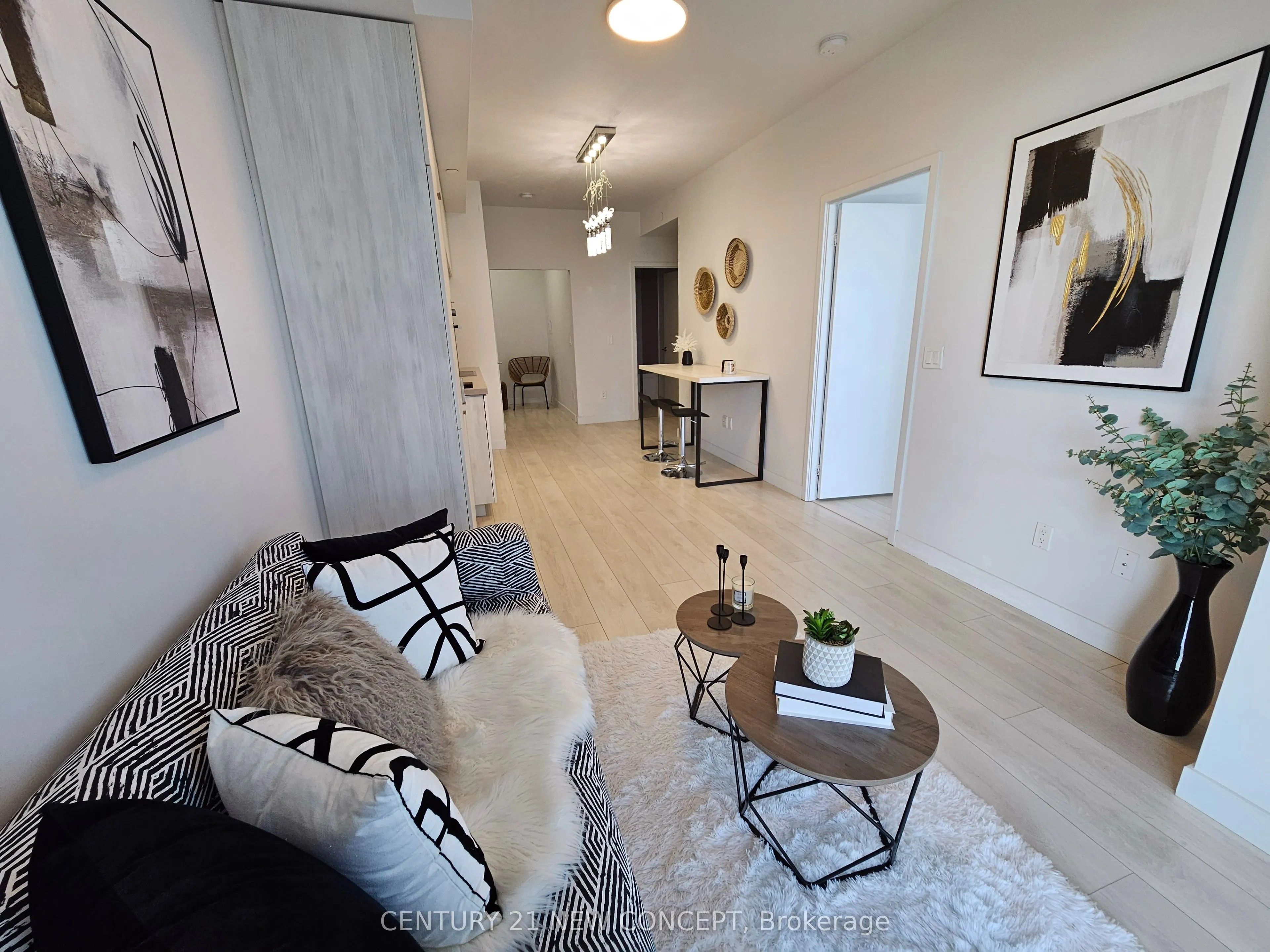 8 Eglinton Avenue E, #3412