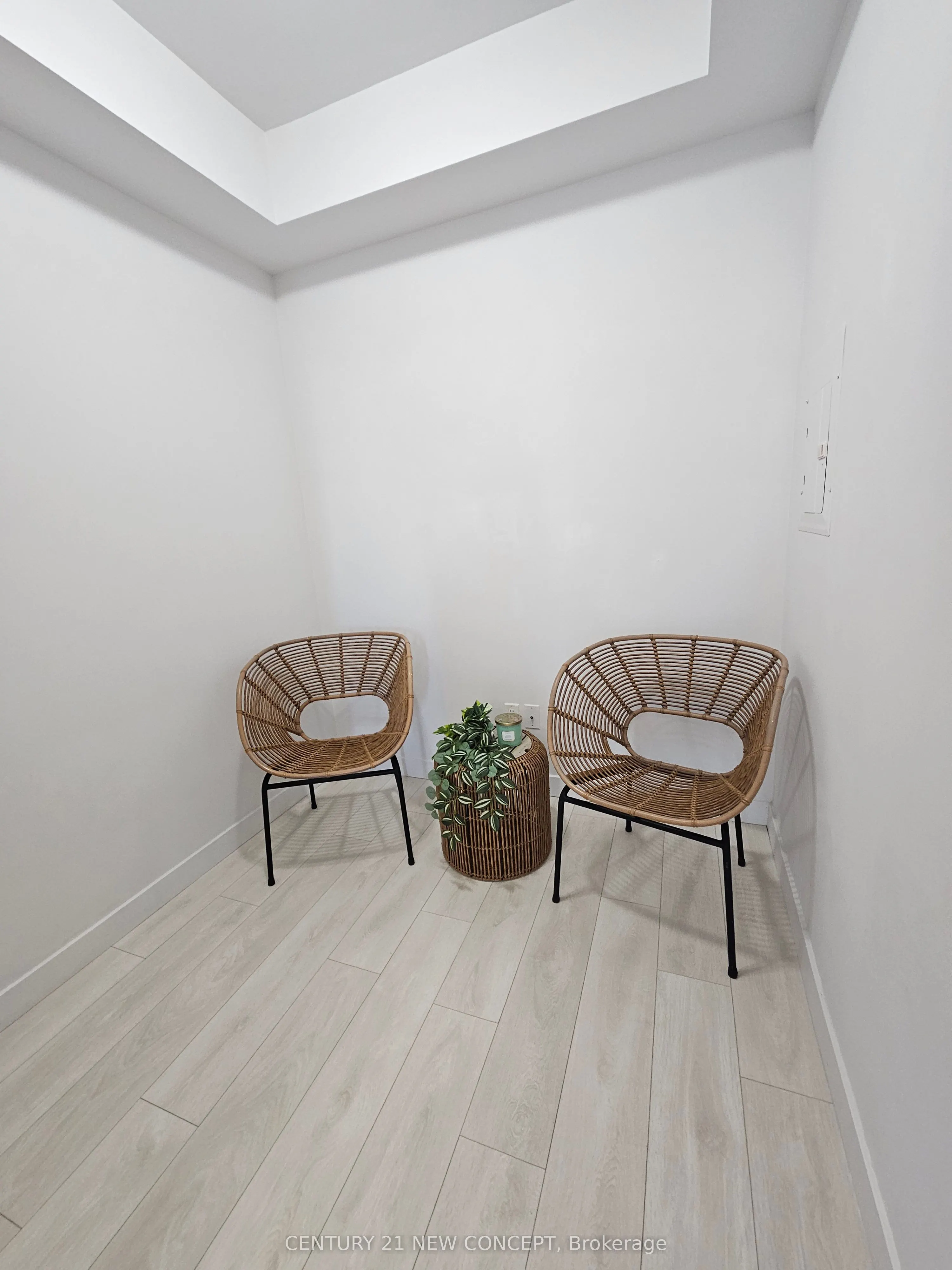 8 Eglinton Avenue E, #3412