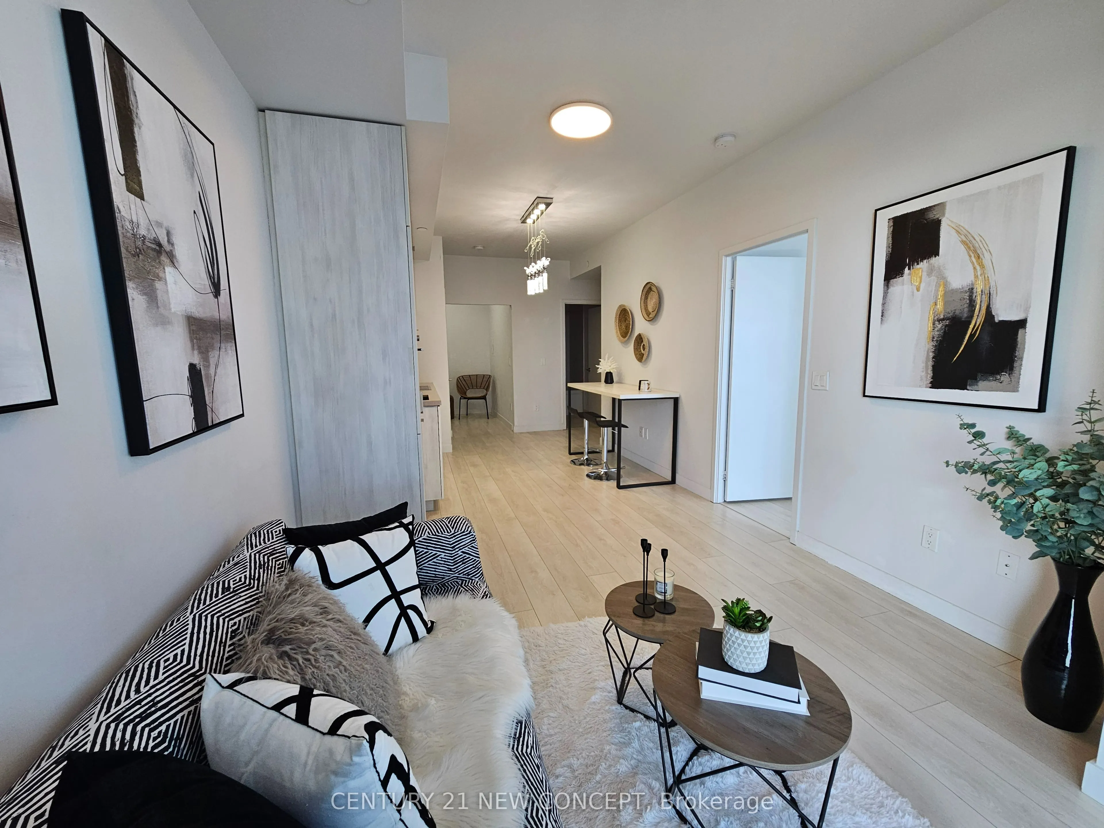 8 Eglinton Avenue E, #3412