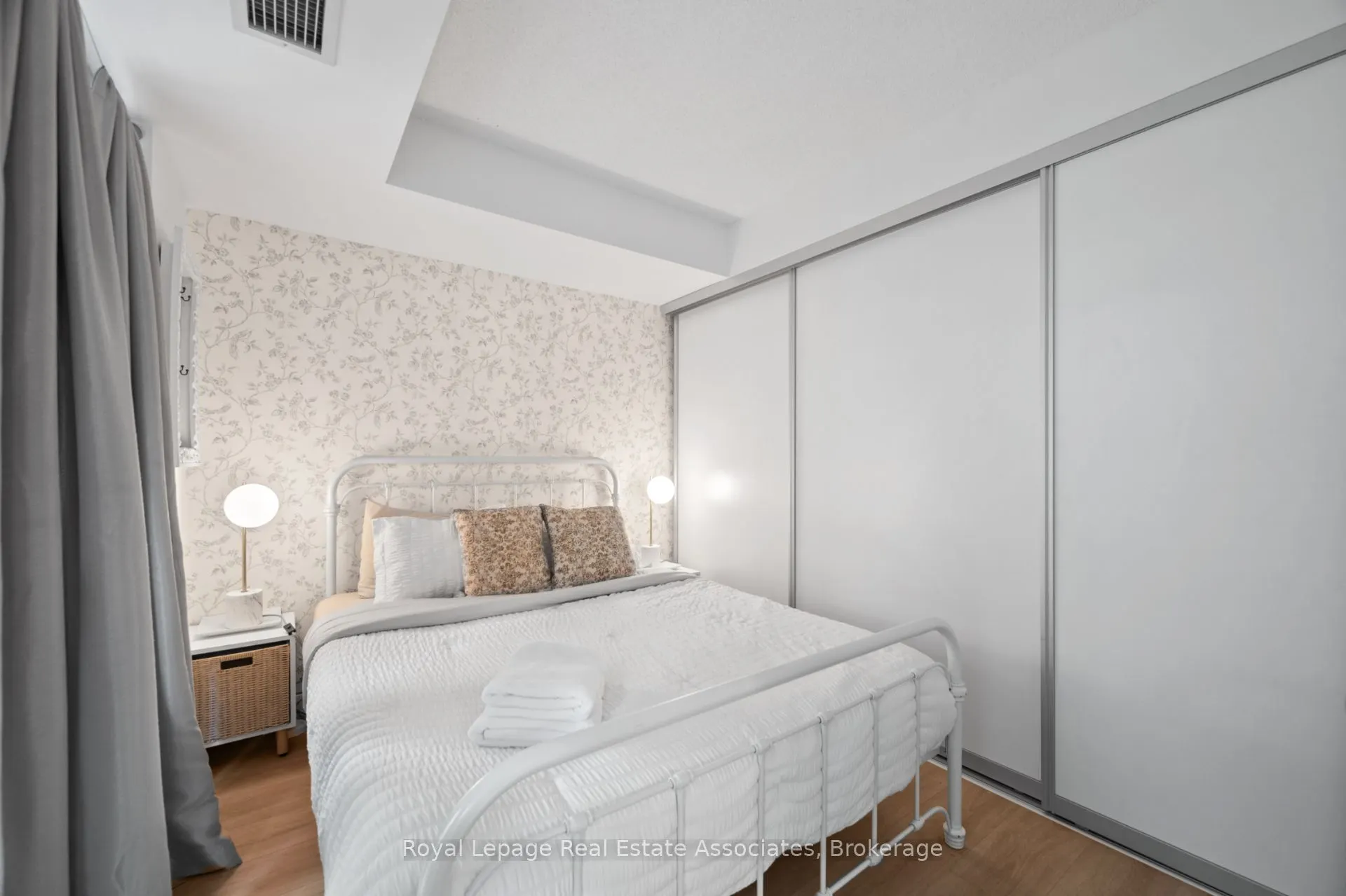 80 Western Battery Road, #222