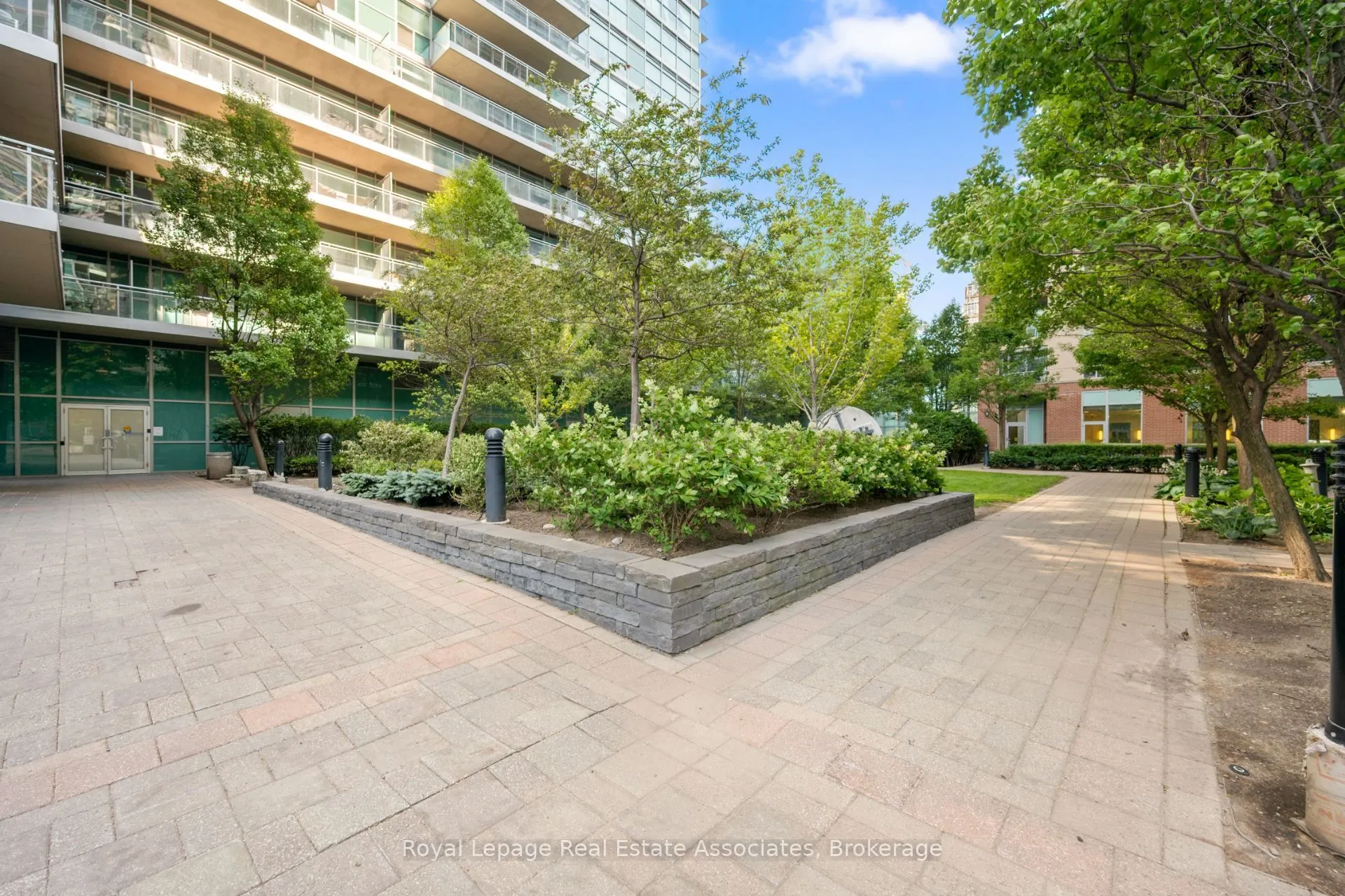 80 Western Battery Road, #222