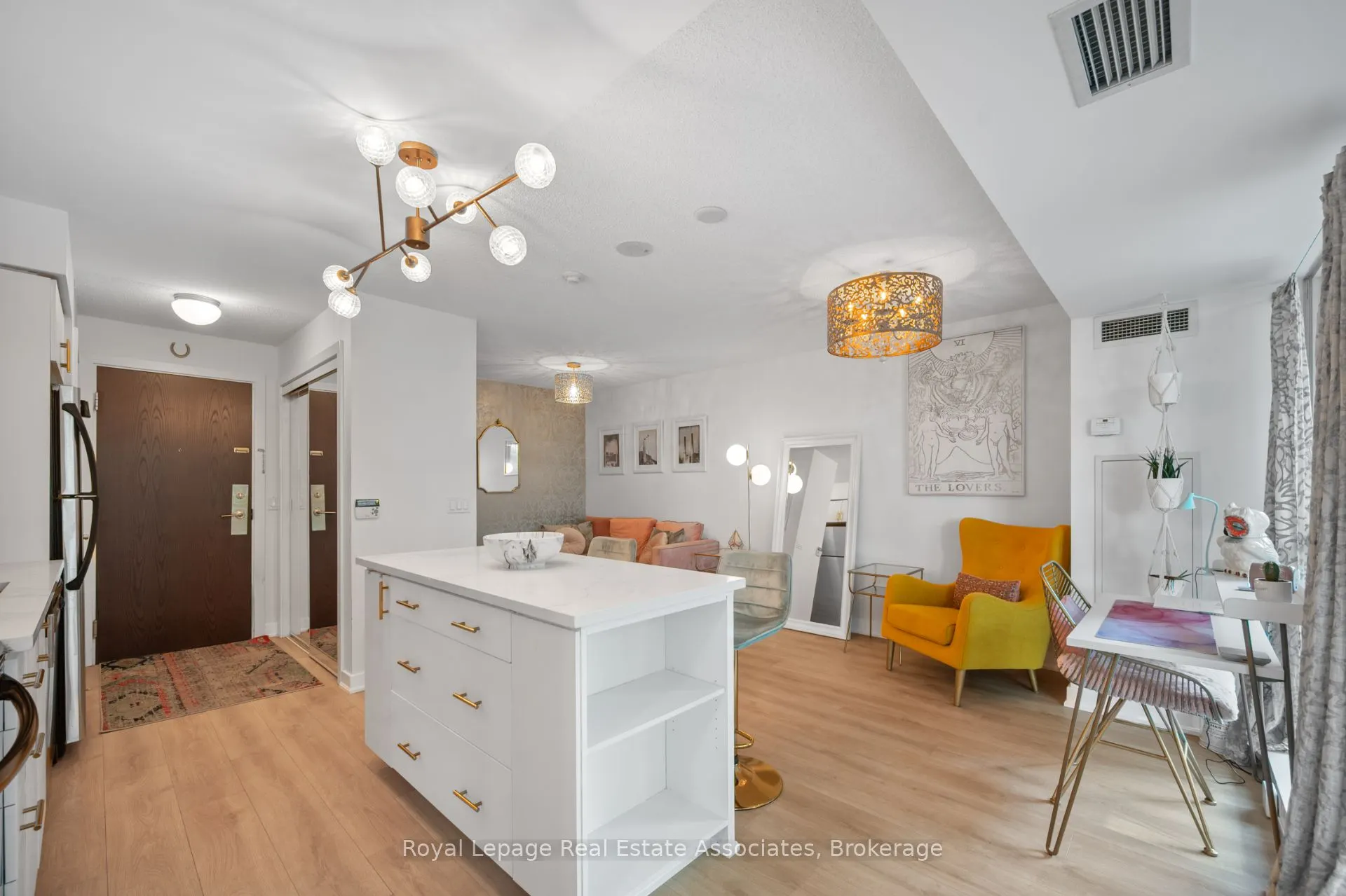 80 Western Battery Road, #222