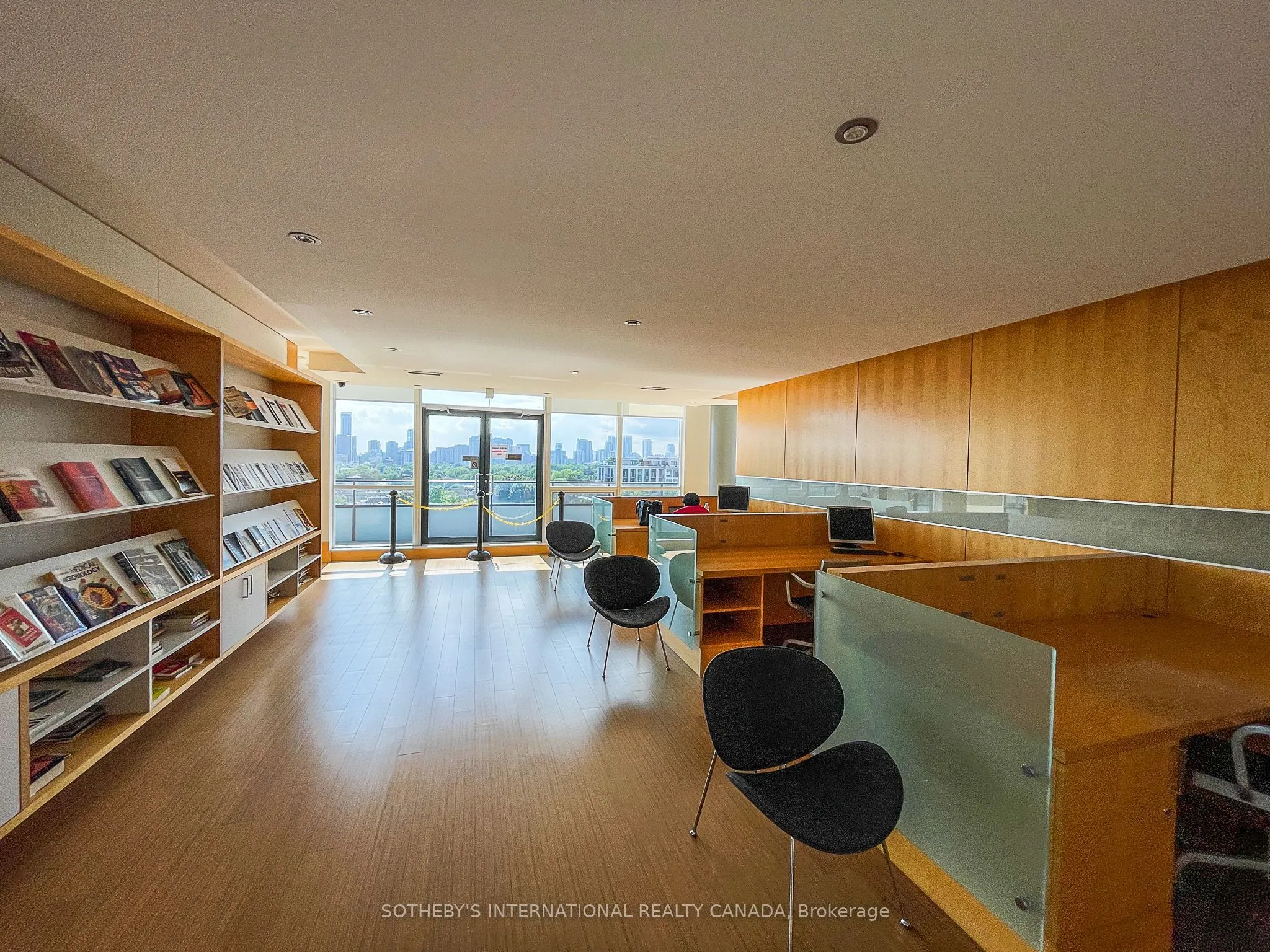 2885 Bayview Avenue, #633