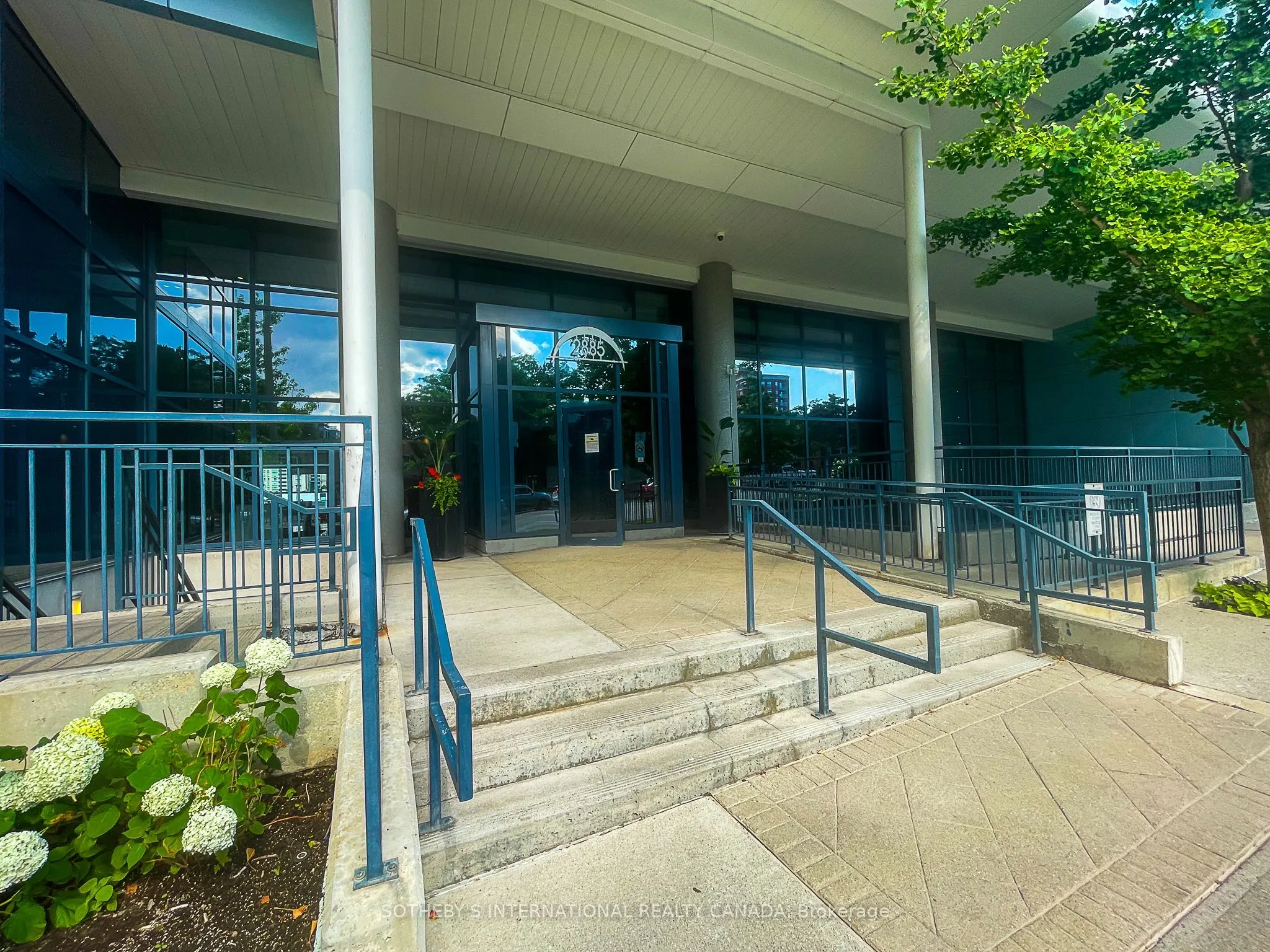 2885 Bayview Avenue, #633