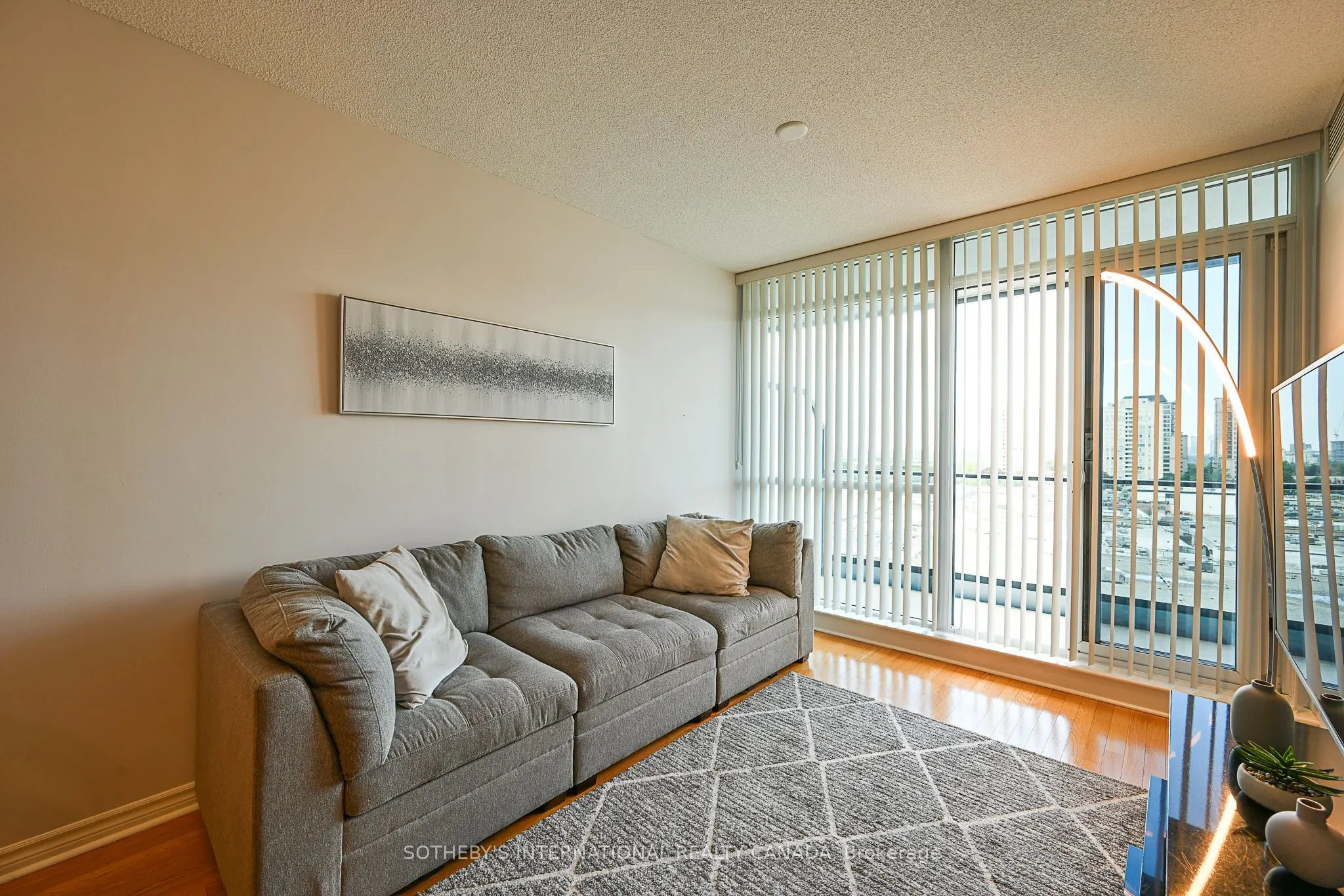 2885 Bayview Avenue, #633