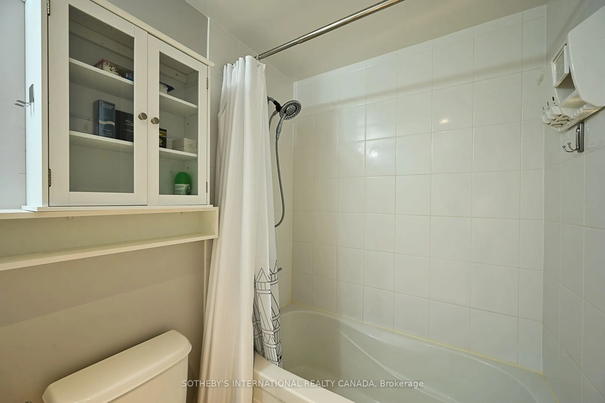 2885 Bayview Avenue, #633