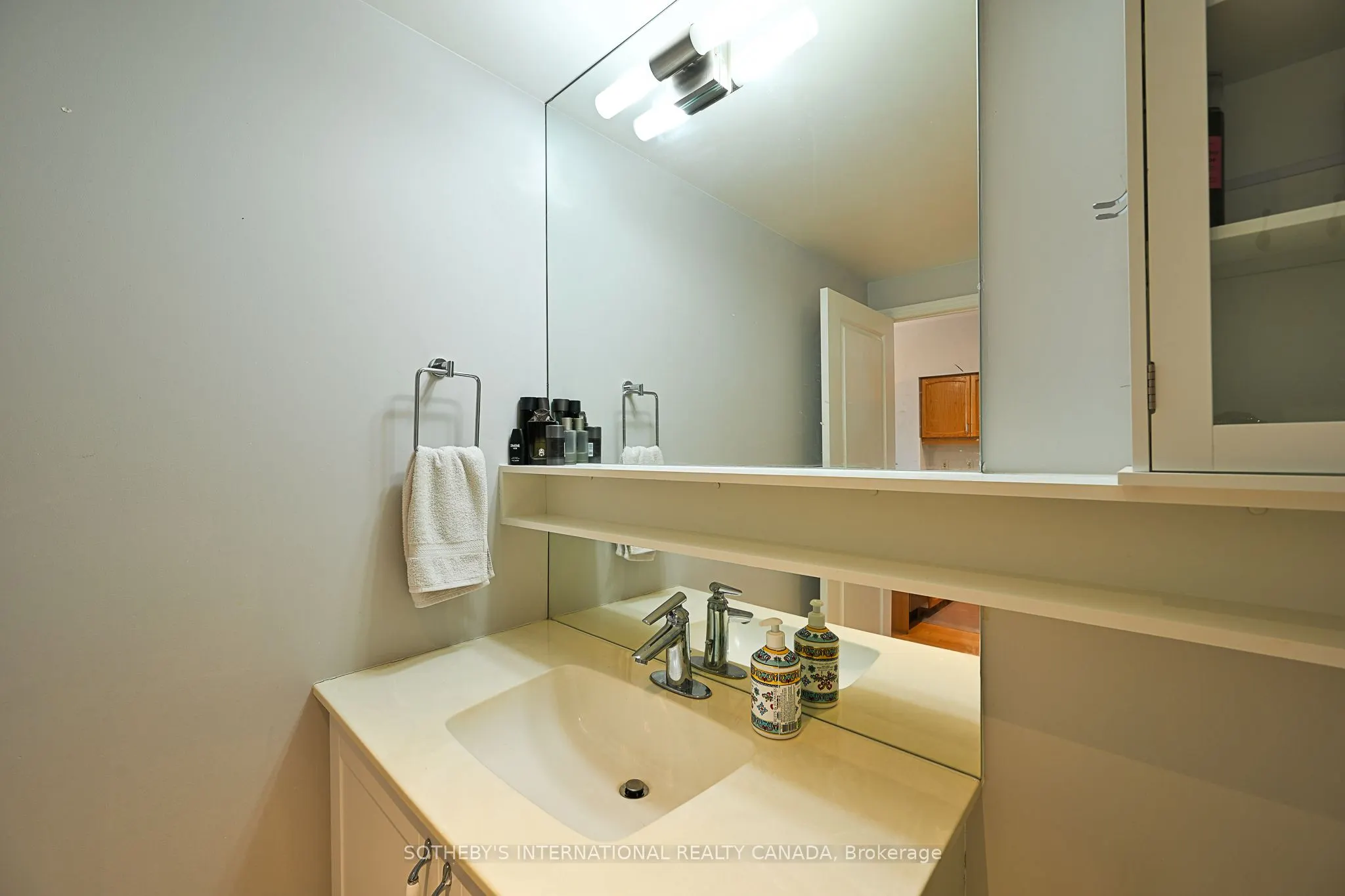 2885 Bayview Avenue, #633