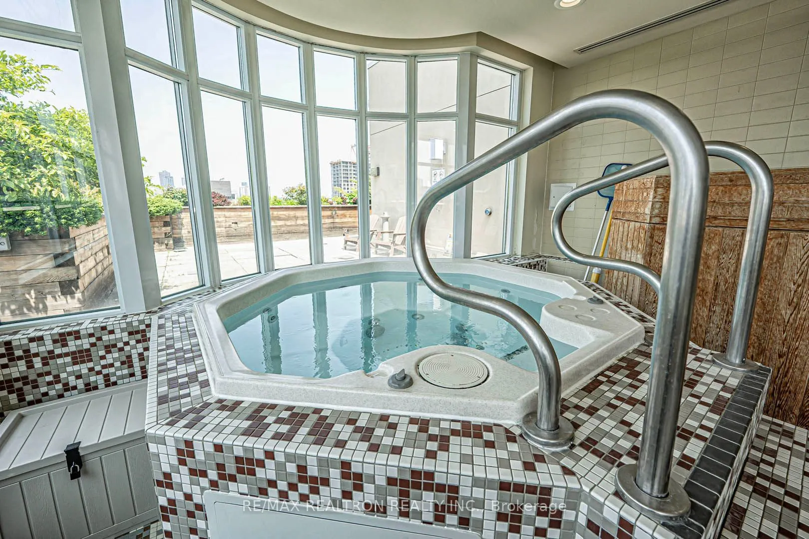 230 King Street E, #318