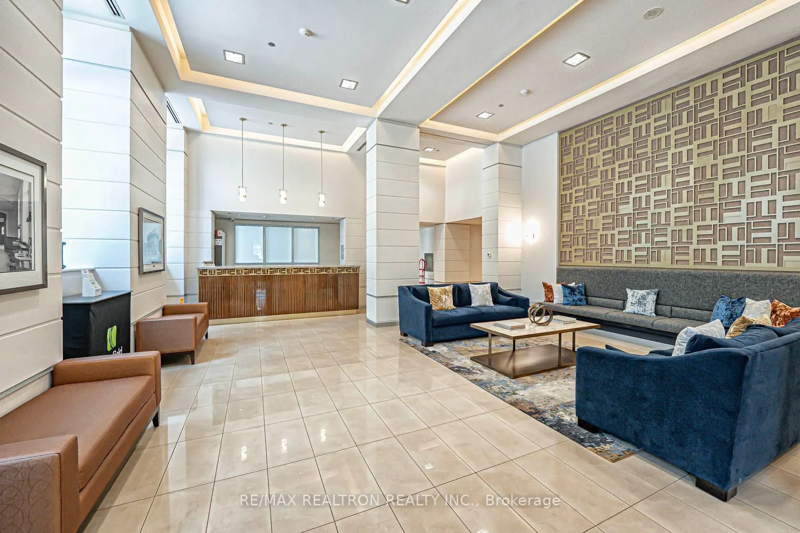 230 King Street E, #318