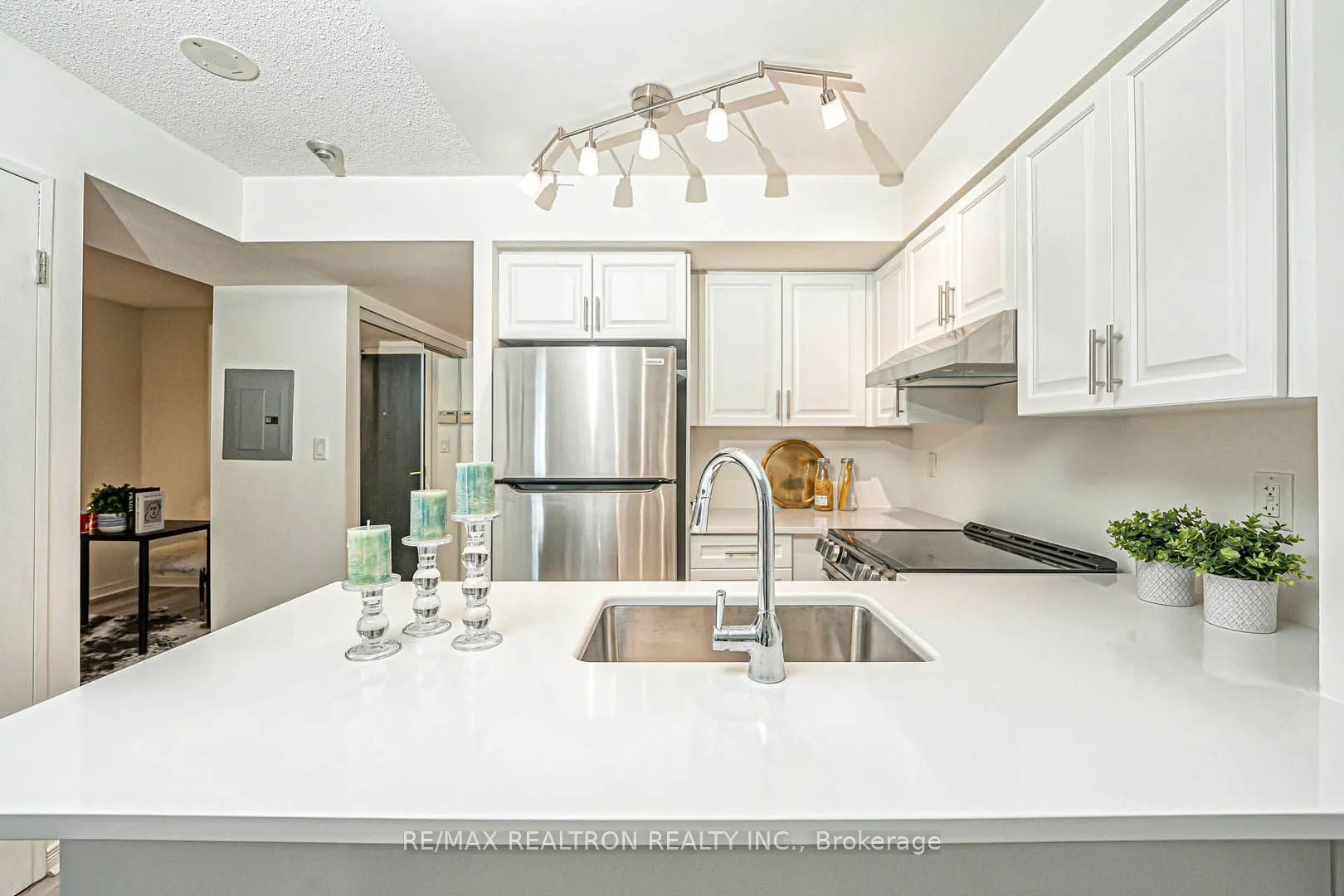 230 King Street E, #318