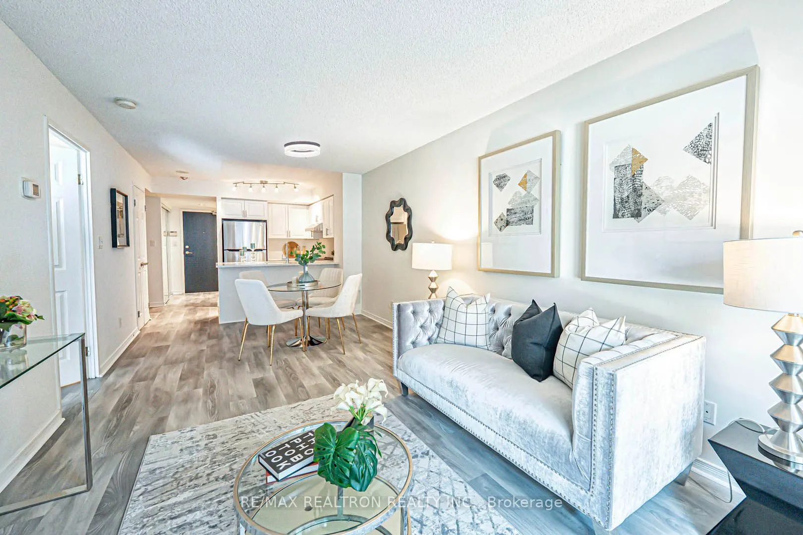 230 King Street E, #318