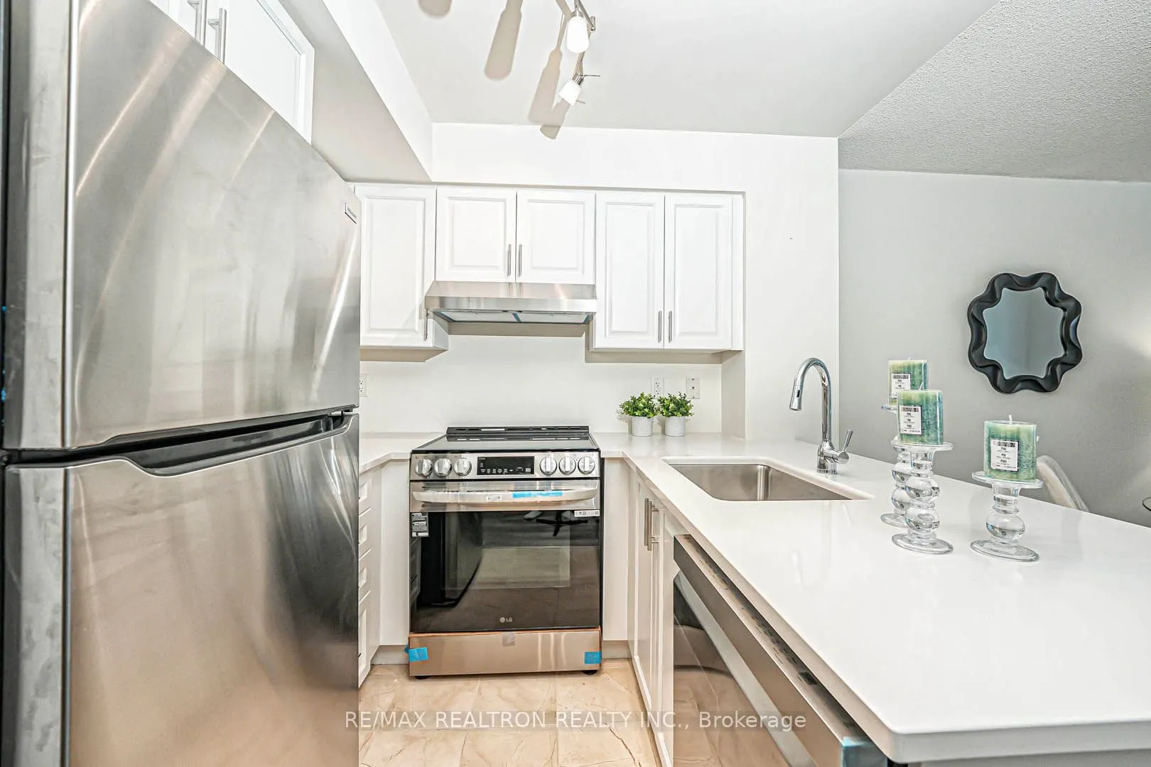 230 King Street E, #318