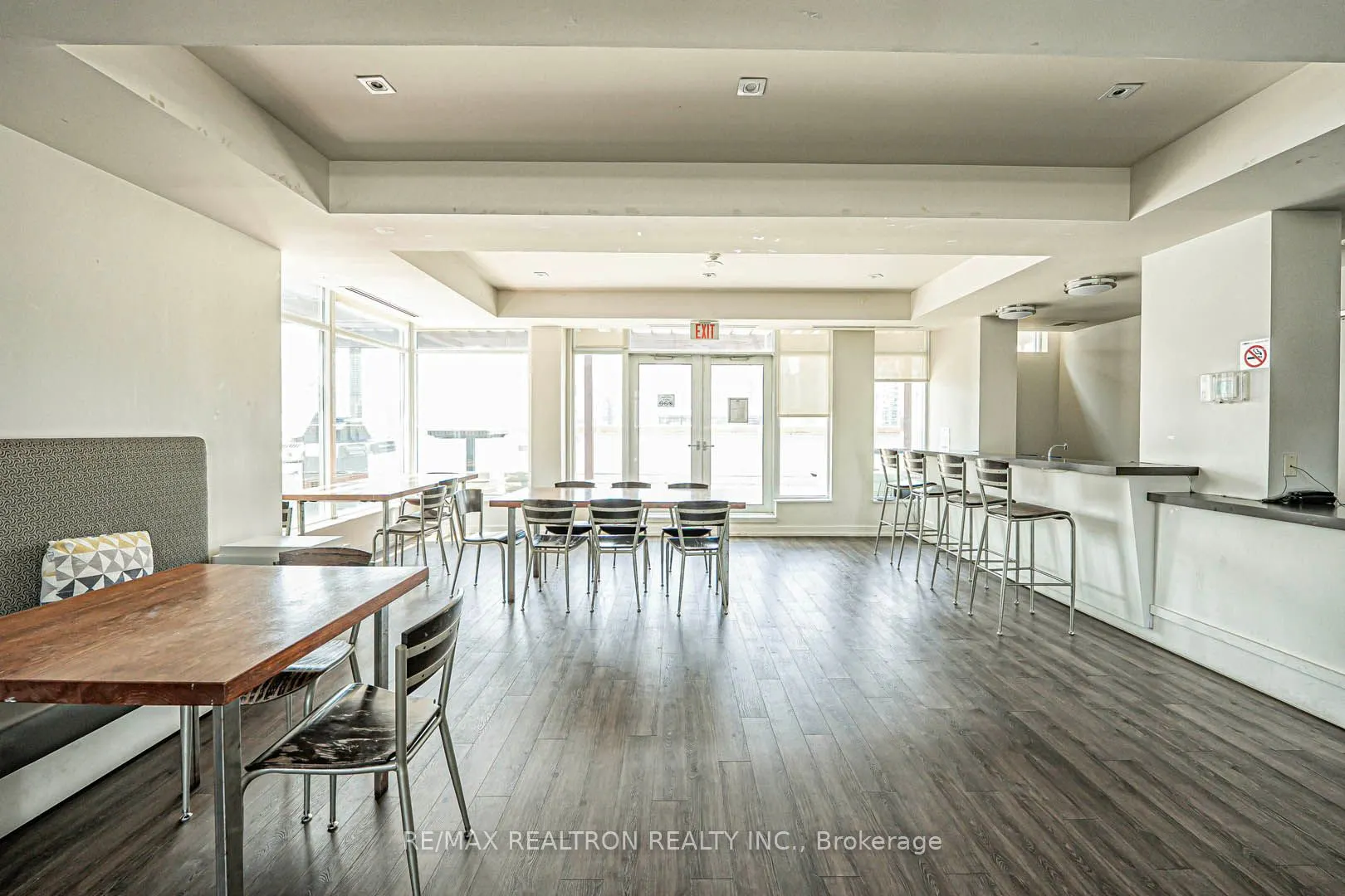 230 King Street E, #318