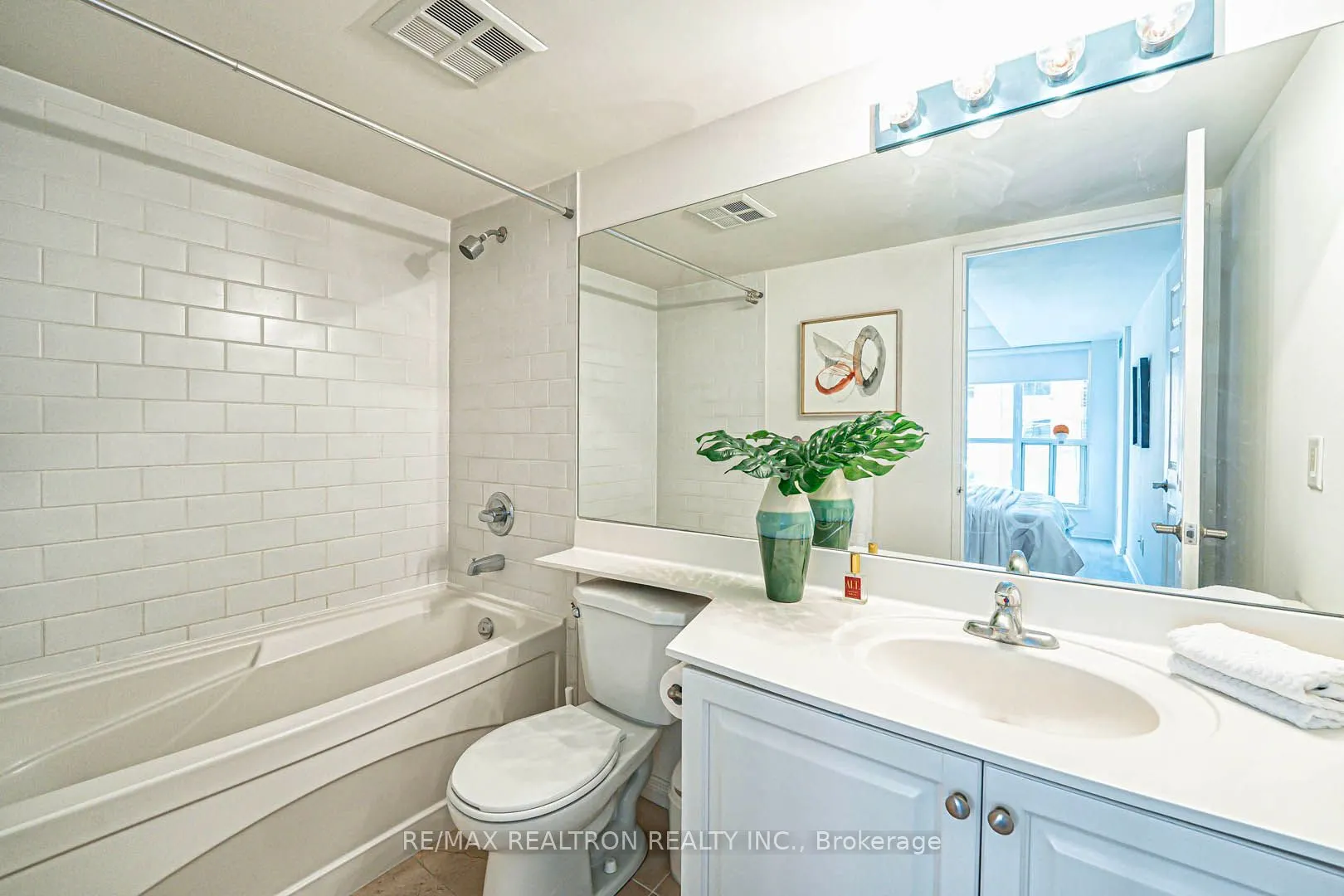 230 King Street E, #318