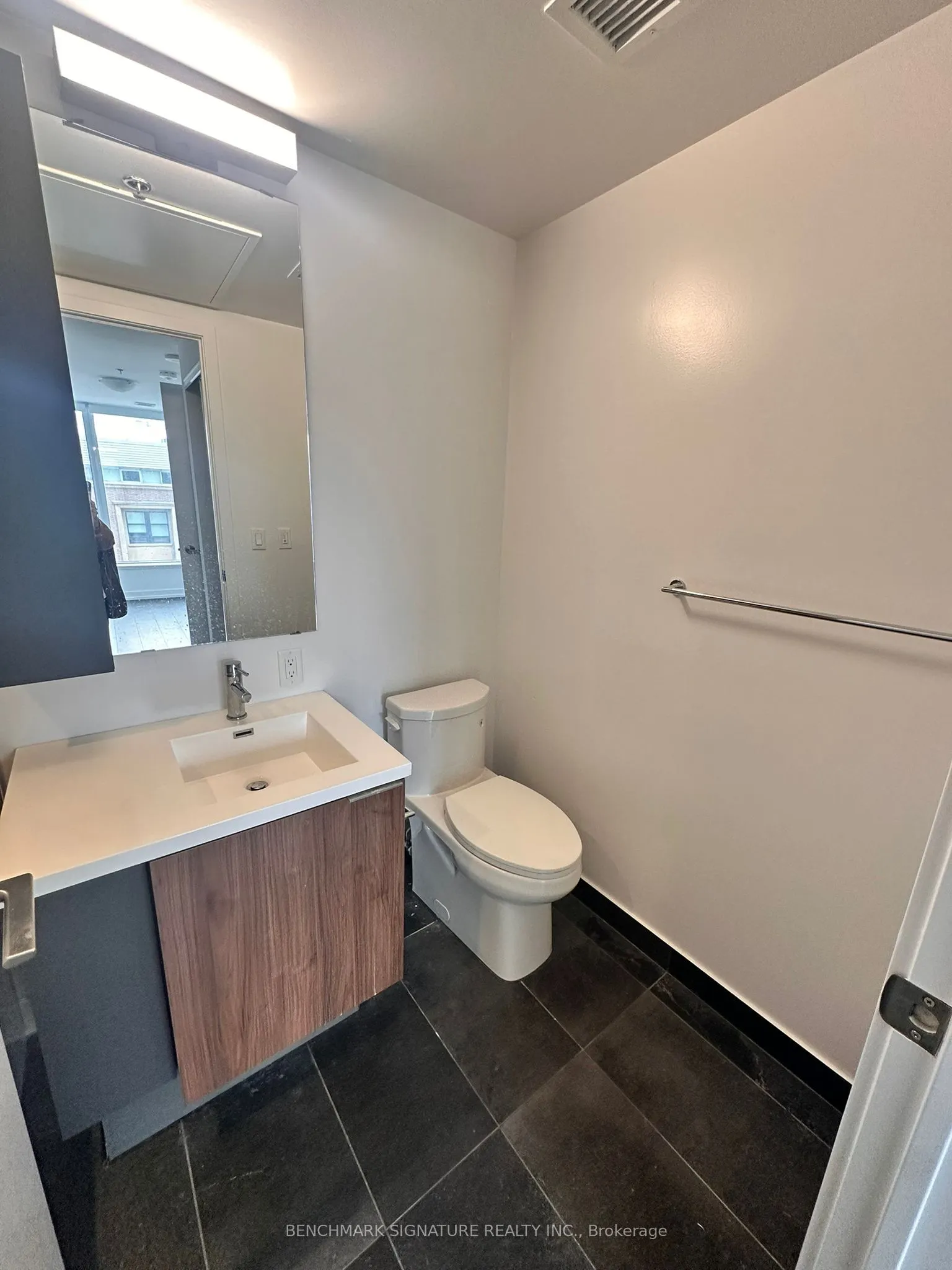 203 College Street, #506