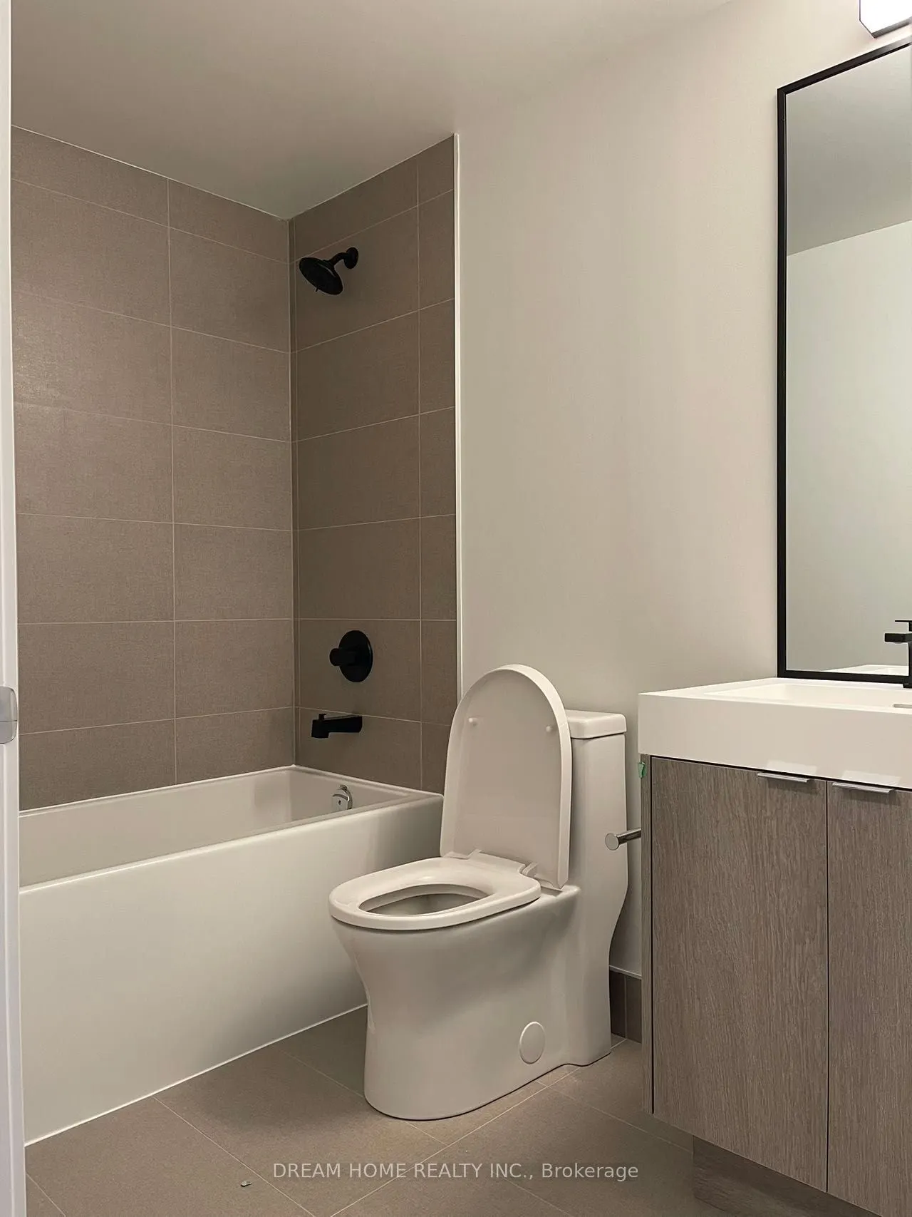 250 Lawrence Avenue W, #218