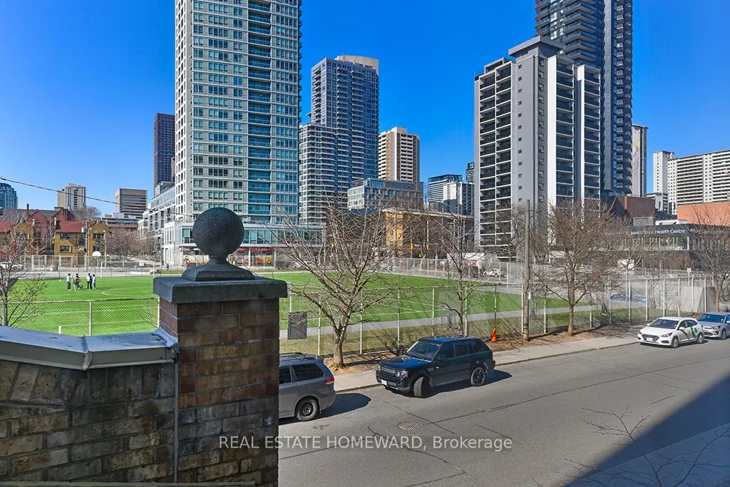15 Maitland Place, #204