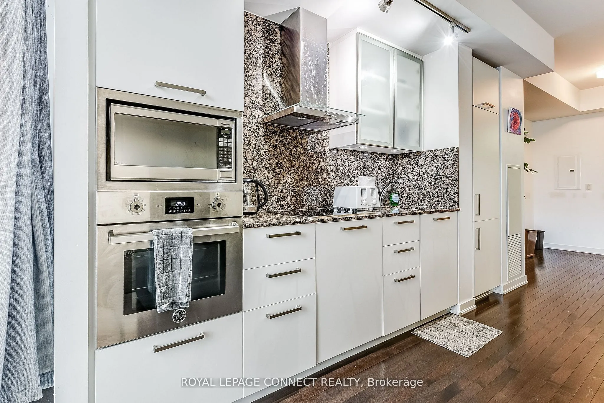14 York Street #2804