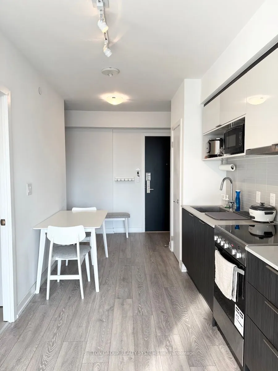 159 Wellesley Street E, #3310
