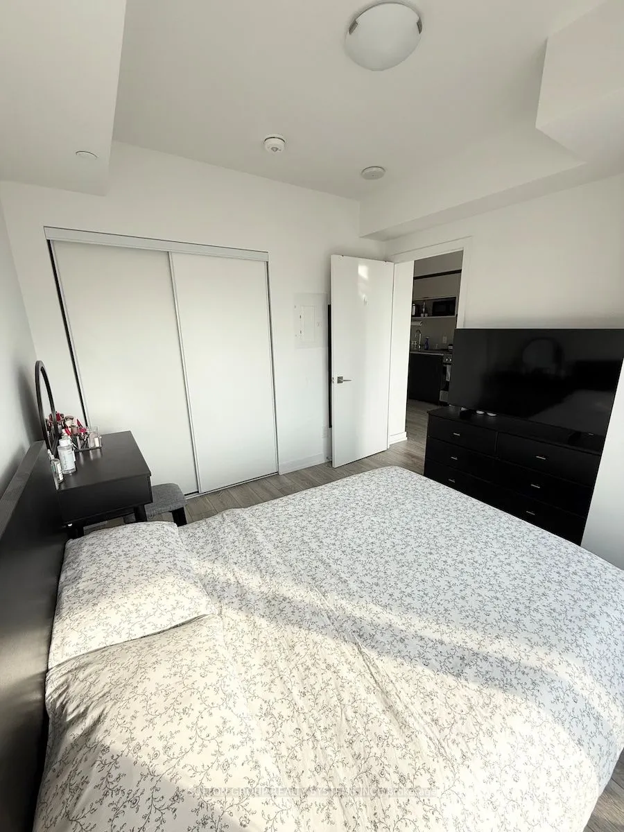 159 Wellesley Street E, #3310
