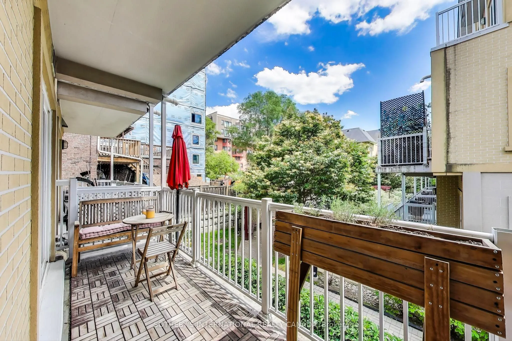 207 Wellesley Street E, #207