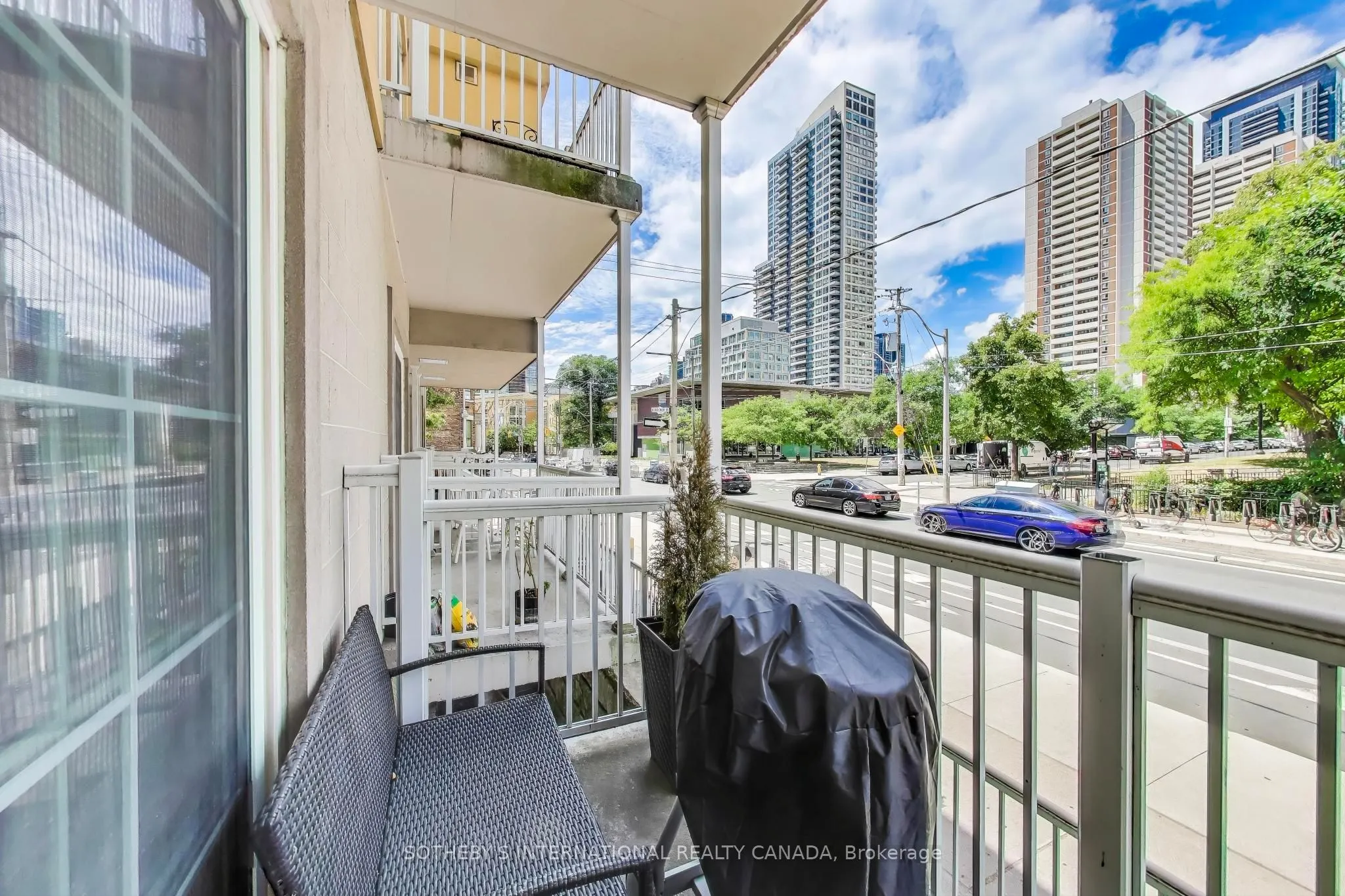 207 Wellesley Street E, #207
