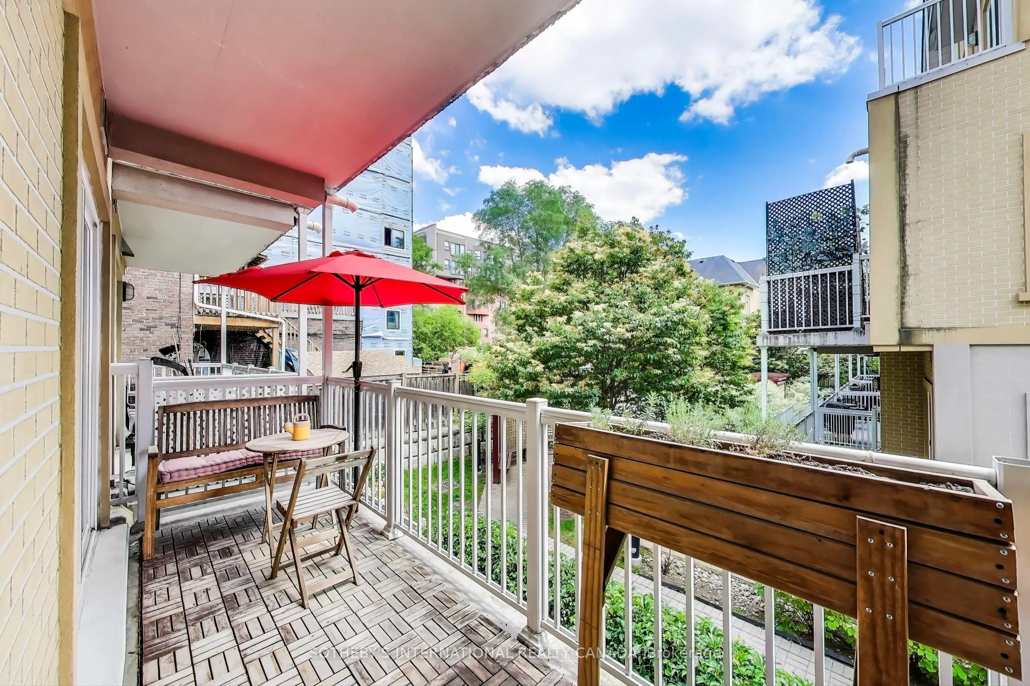 207 Wellesley Street E, #207