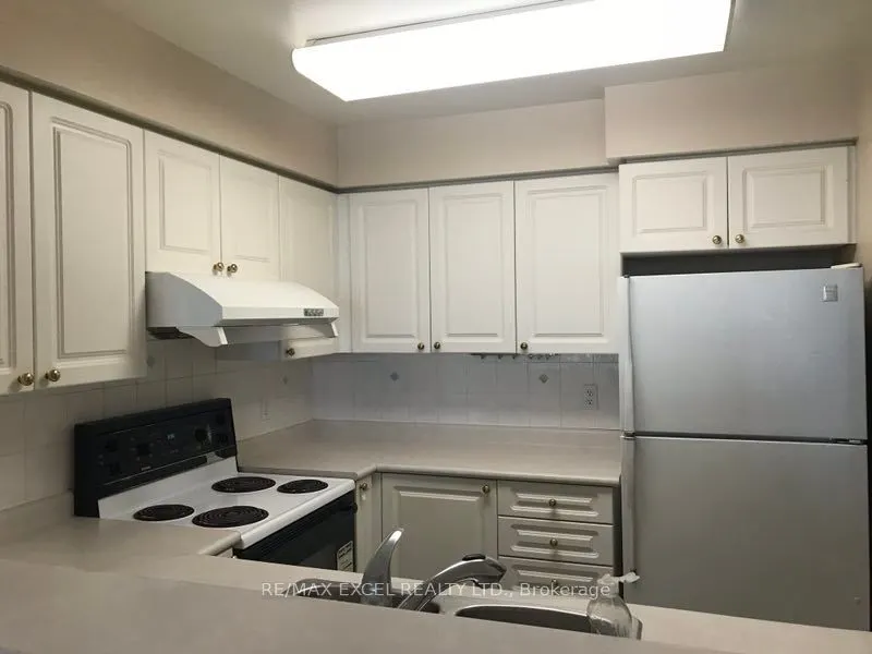 28 Pemberton Avenue #706