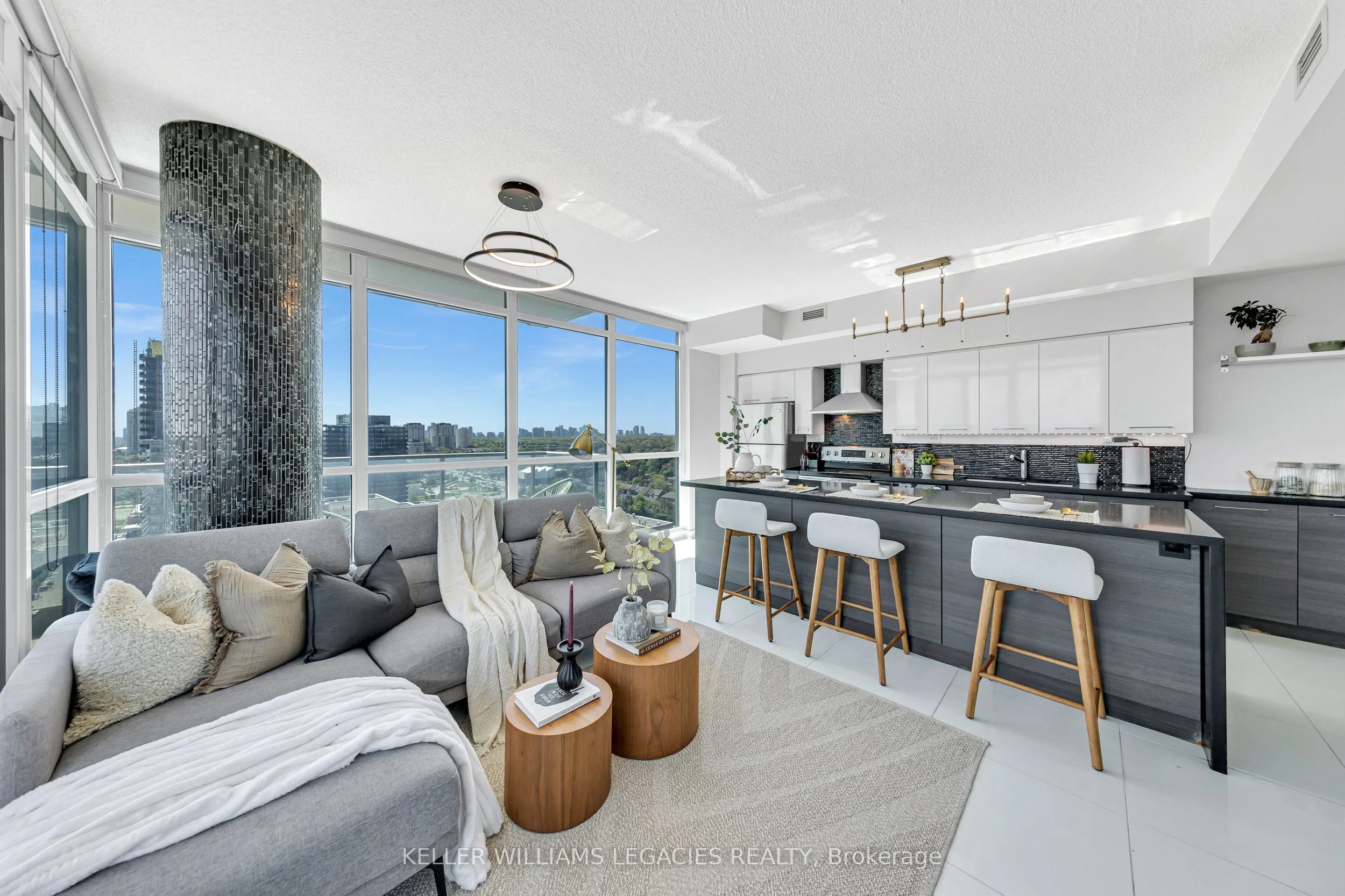 29 Singer Court, #2702
