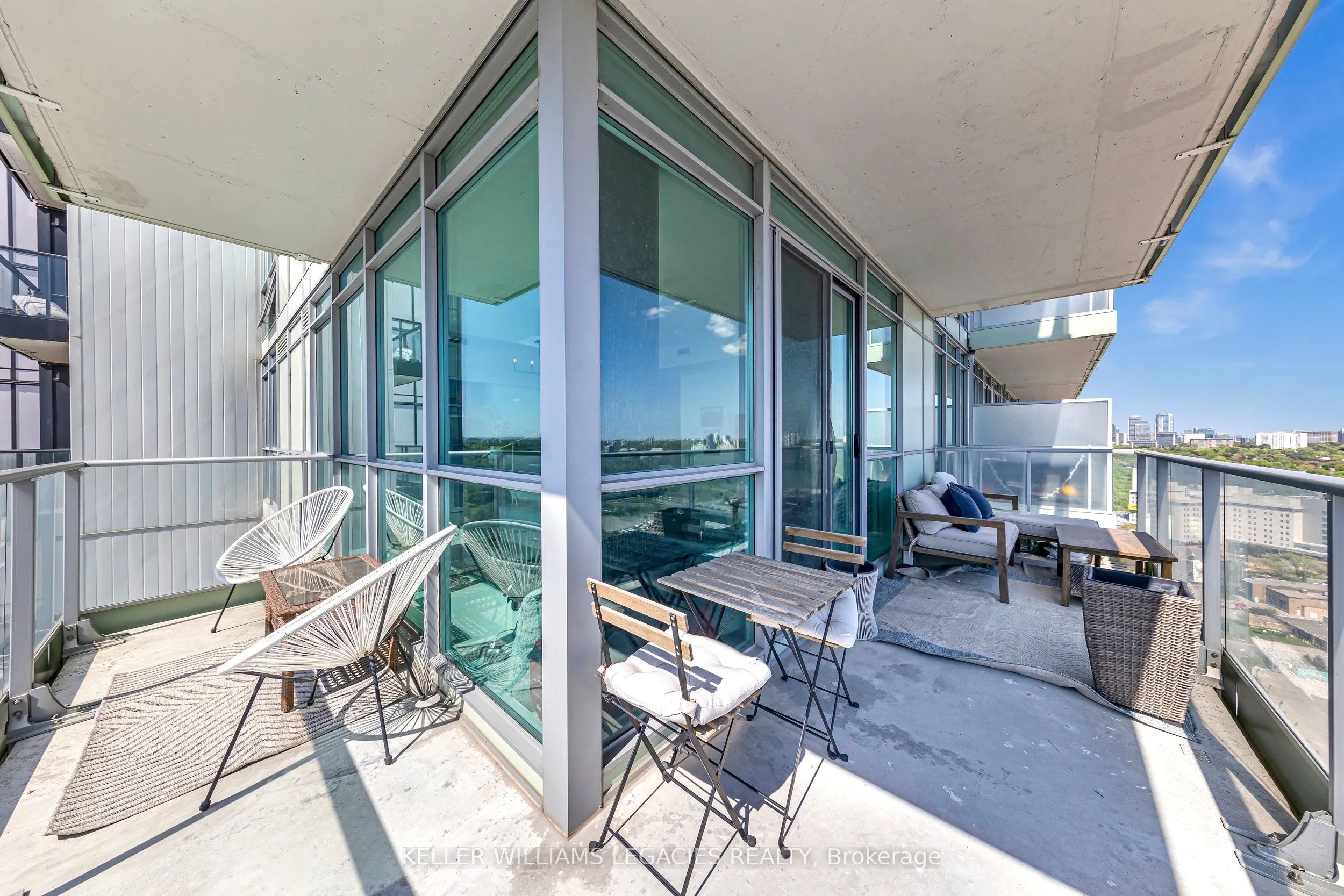 29 Singer Court, #2702